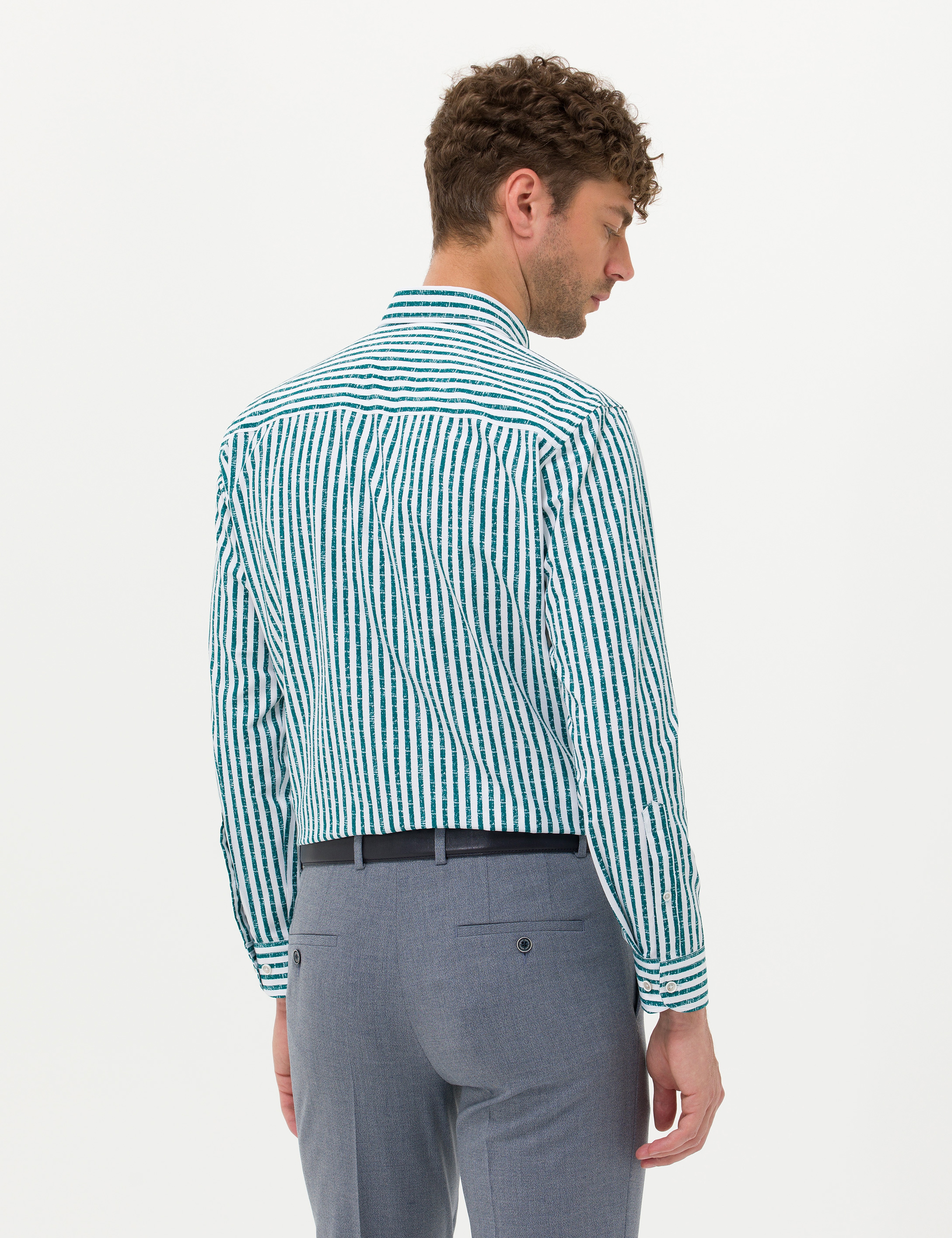 Zümrüt Regular Fit Uzun Kollu Gömlek - Image 5