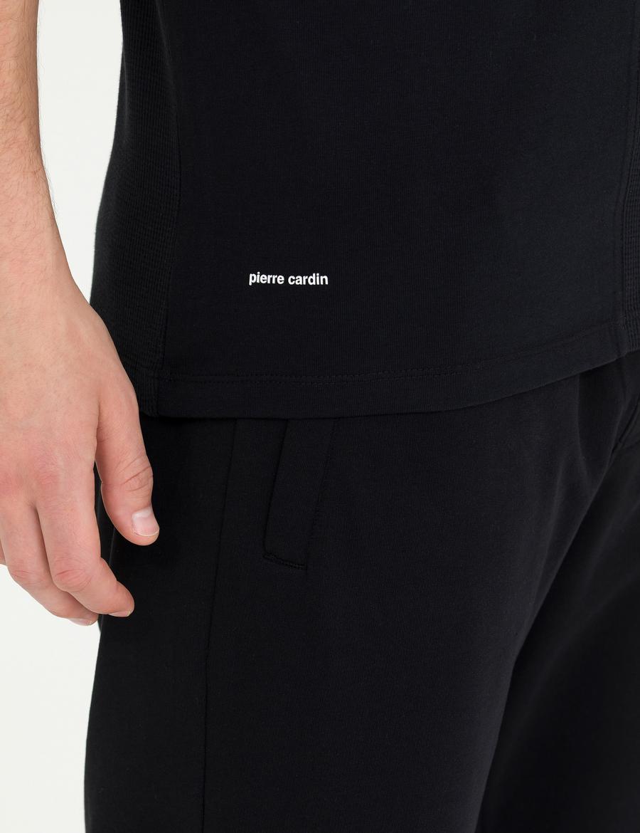 Siyah Regular Fit Bisiklet Yaka Tişört