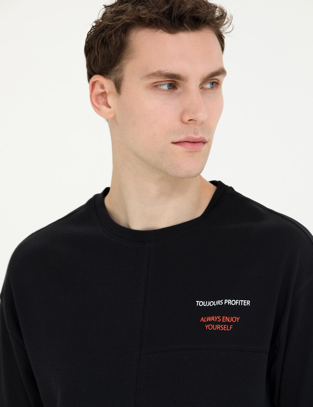 Siyah Regular Fit Bisiklet Yaka Tişört - 50264572047