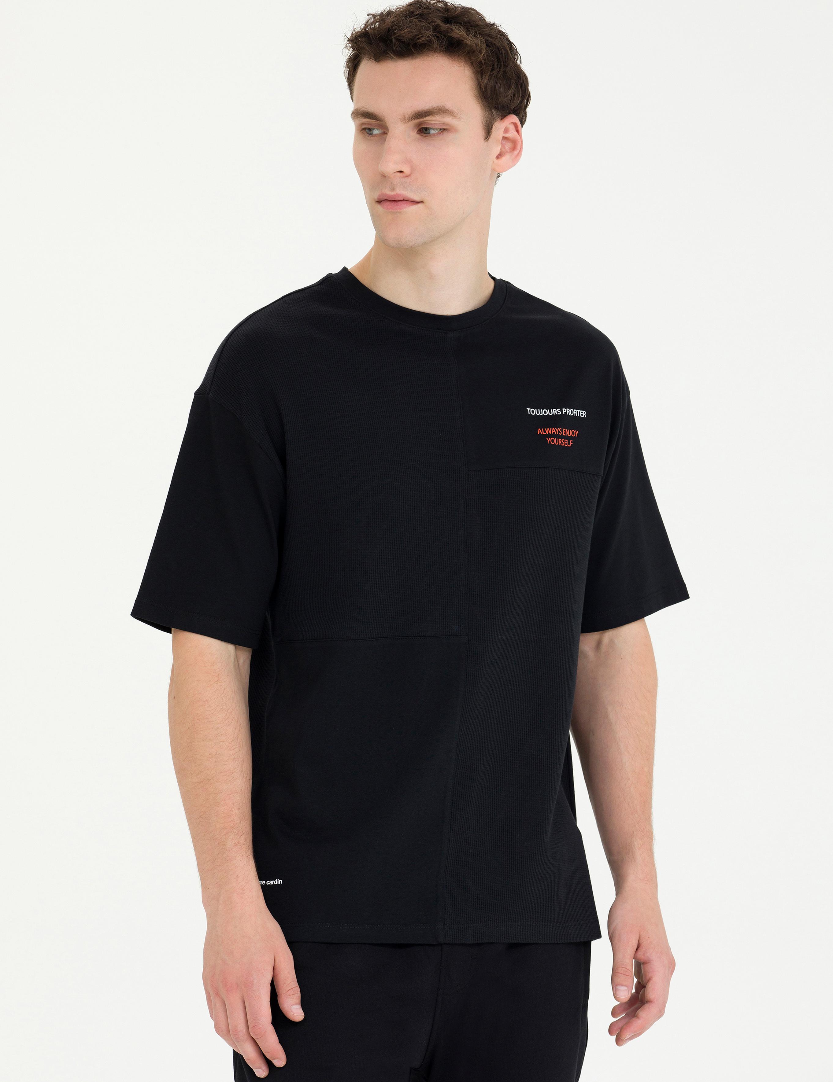 Siyah Regular Fit Bisiklet Yaka Tişört