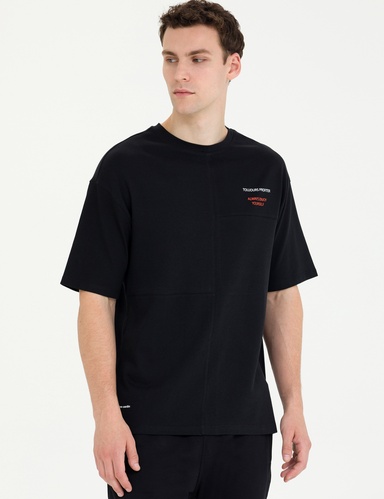 Siyah Regular Fit Bisiklet Yaka Tişört
