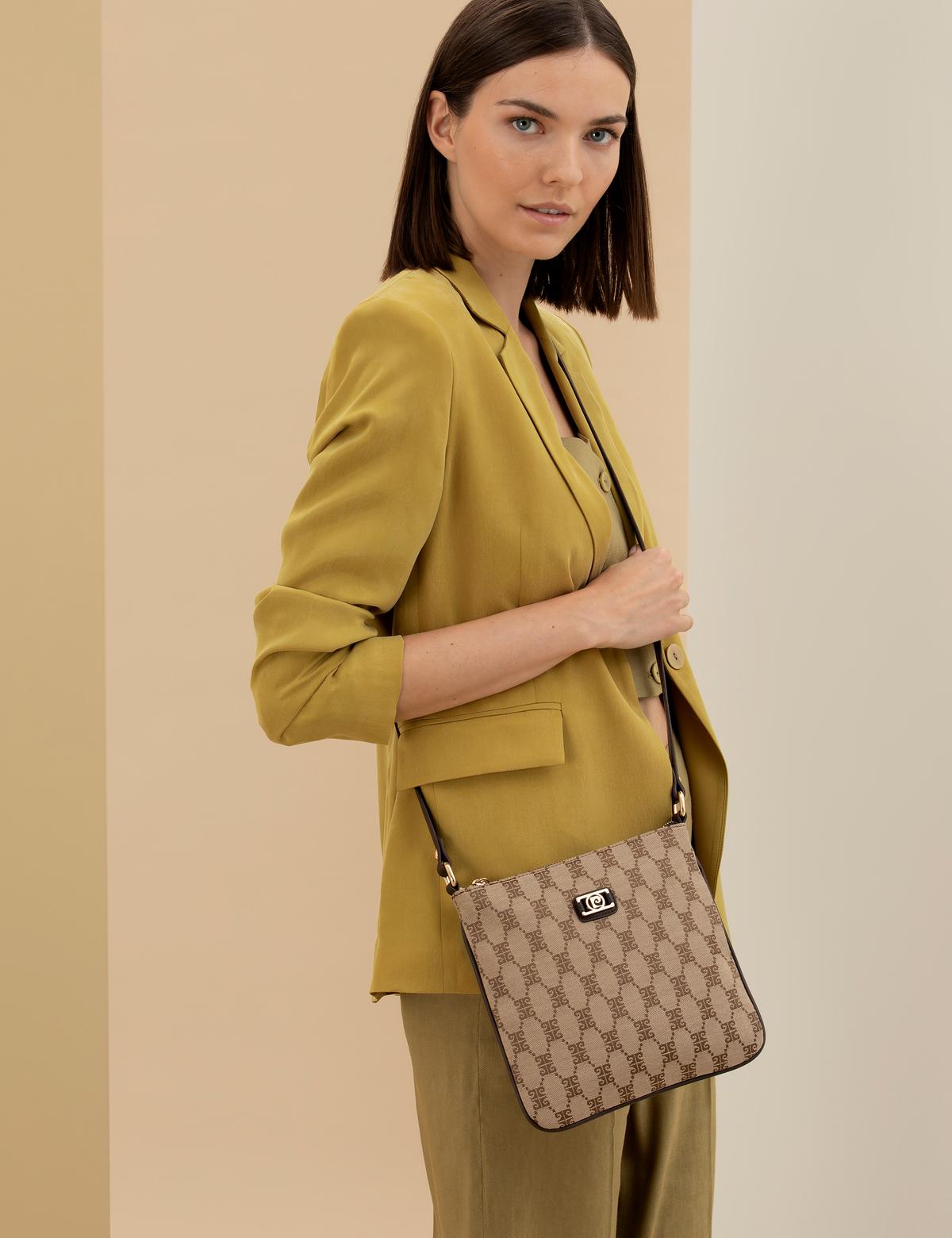 Kahverengi Çapraz Çanta