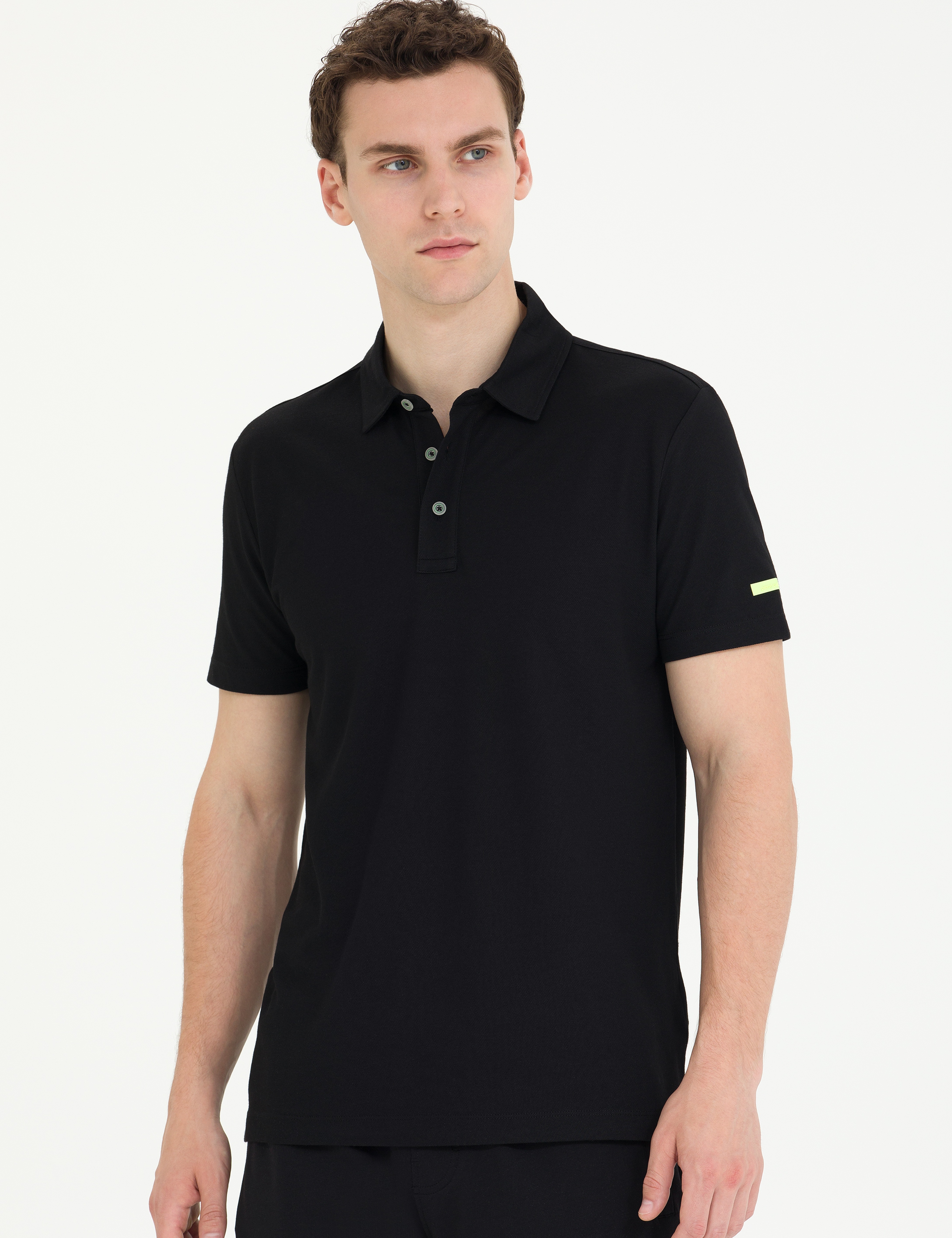 Siyah Slim Fit Polo Yaka Tişört - Image 1