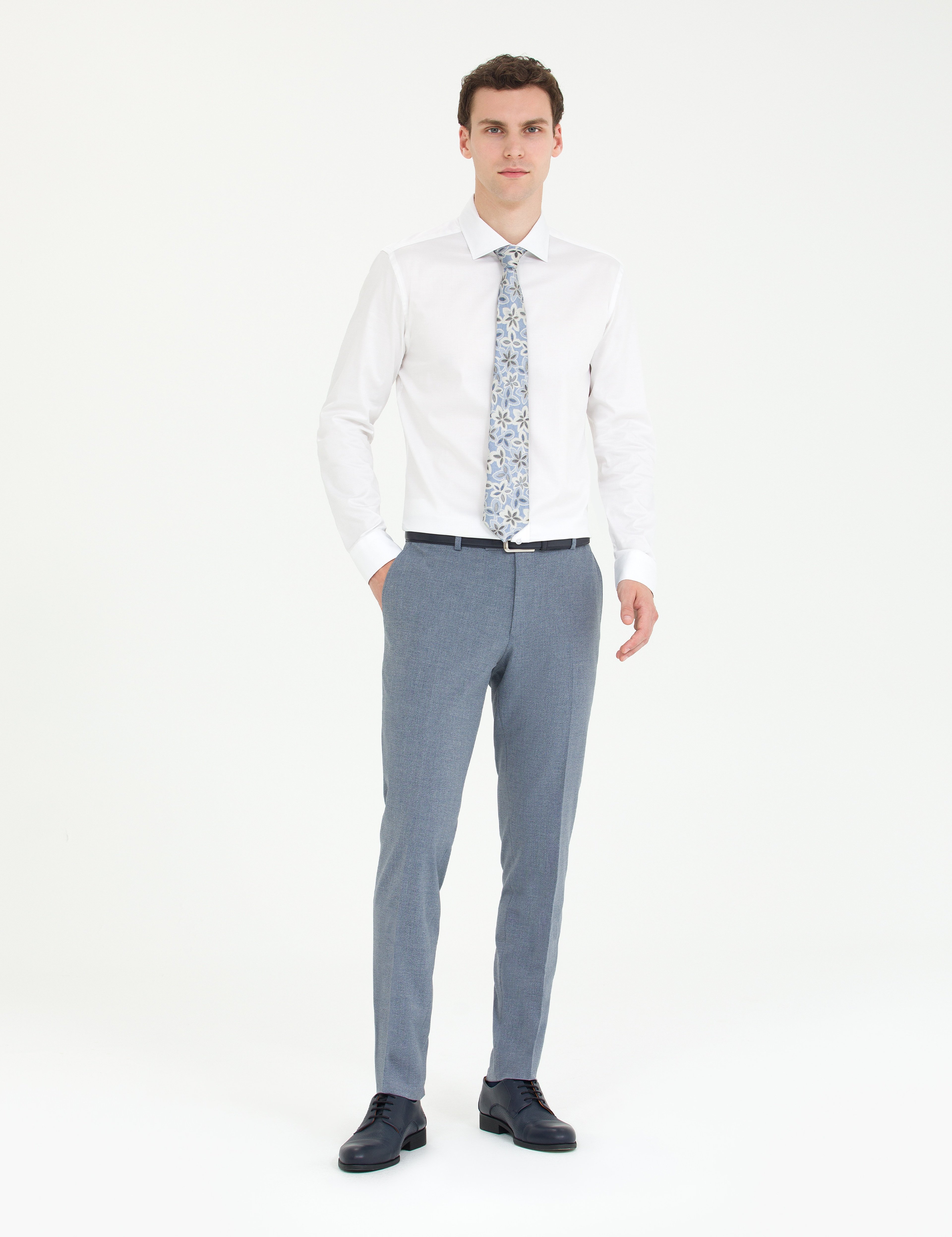 Beyaz Likralı Kolay Ütülenebilir Ekstra Slim Fit Basic Gömlek - Image 4