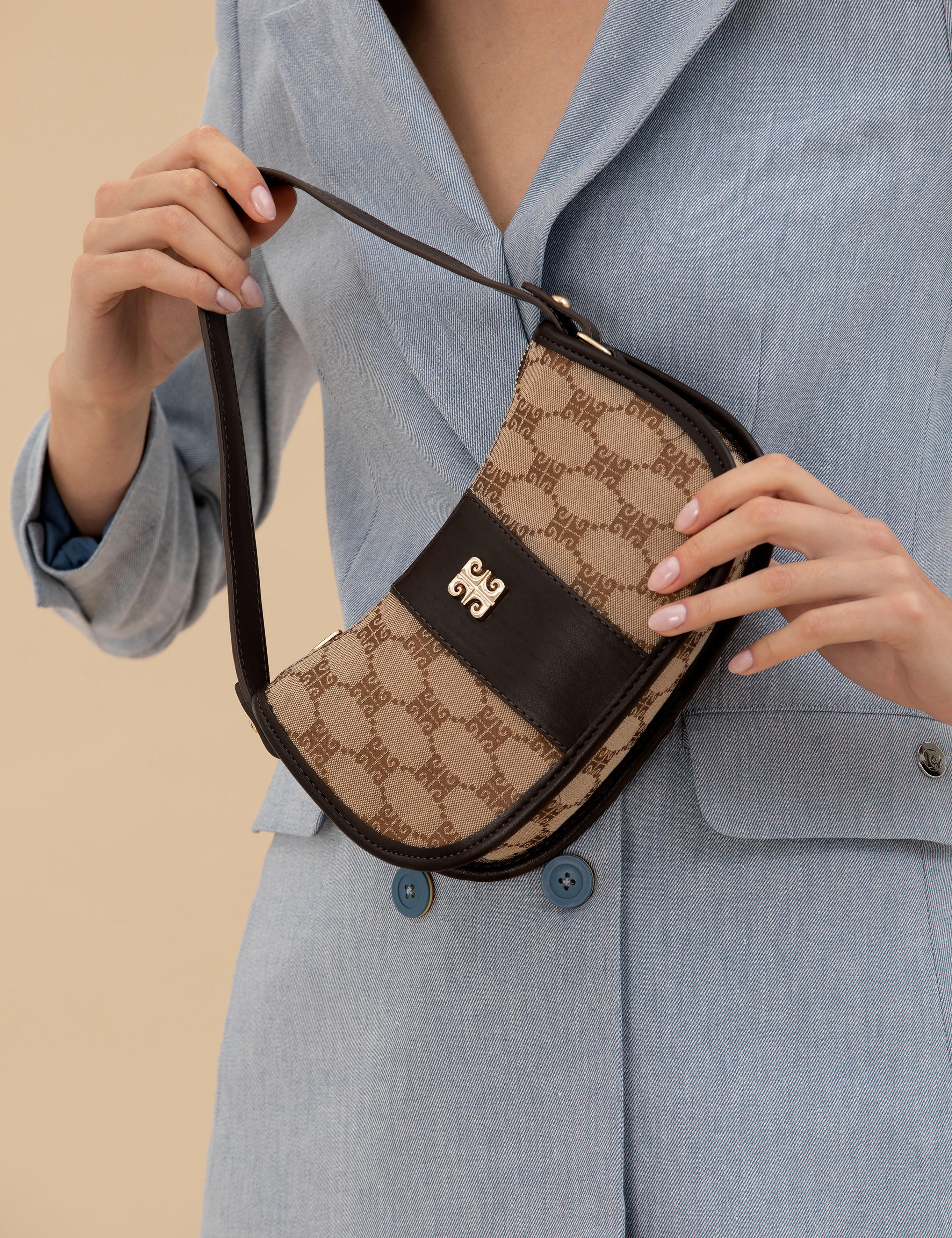 Kahverengi Kol Çantası