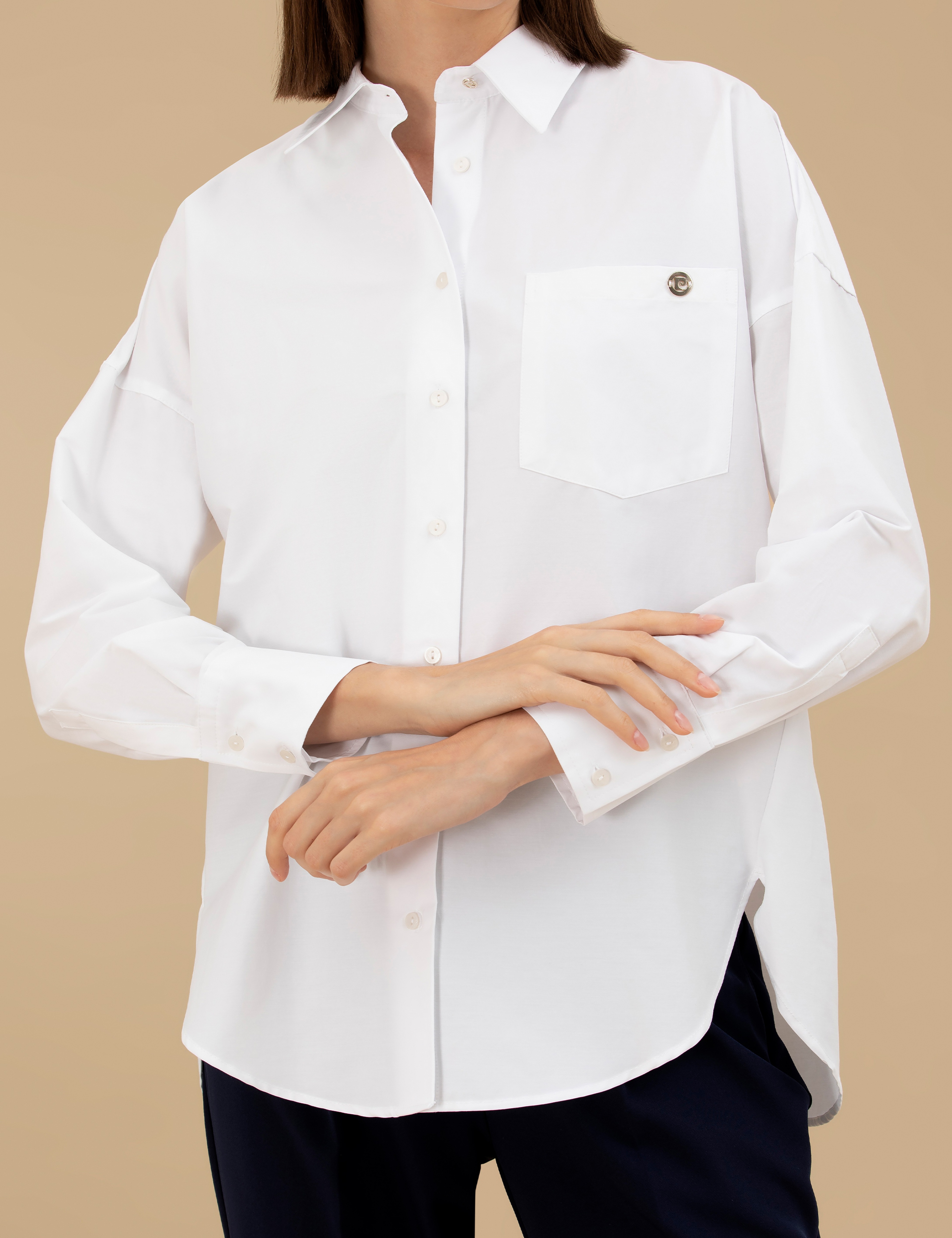 Beyaz Oversize Uzun Kollu Gömlek - Image 6