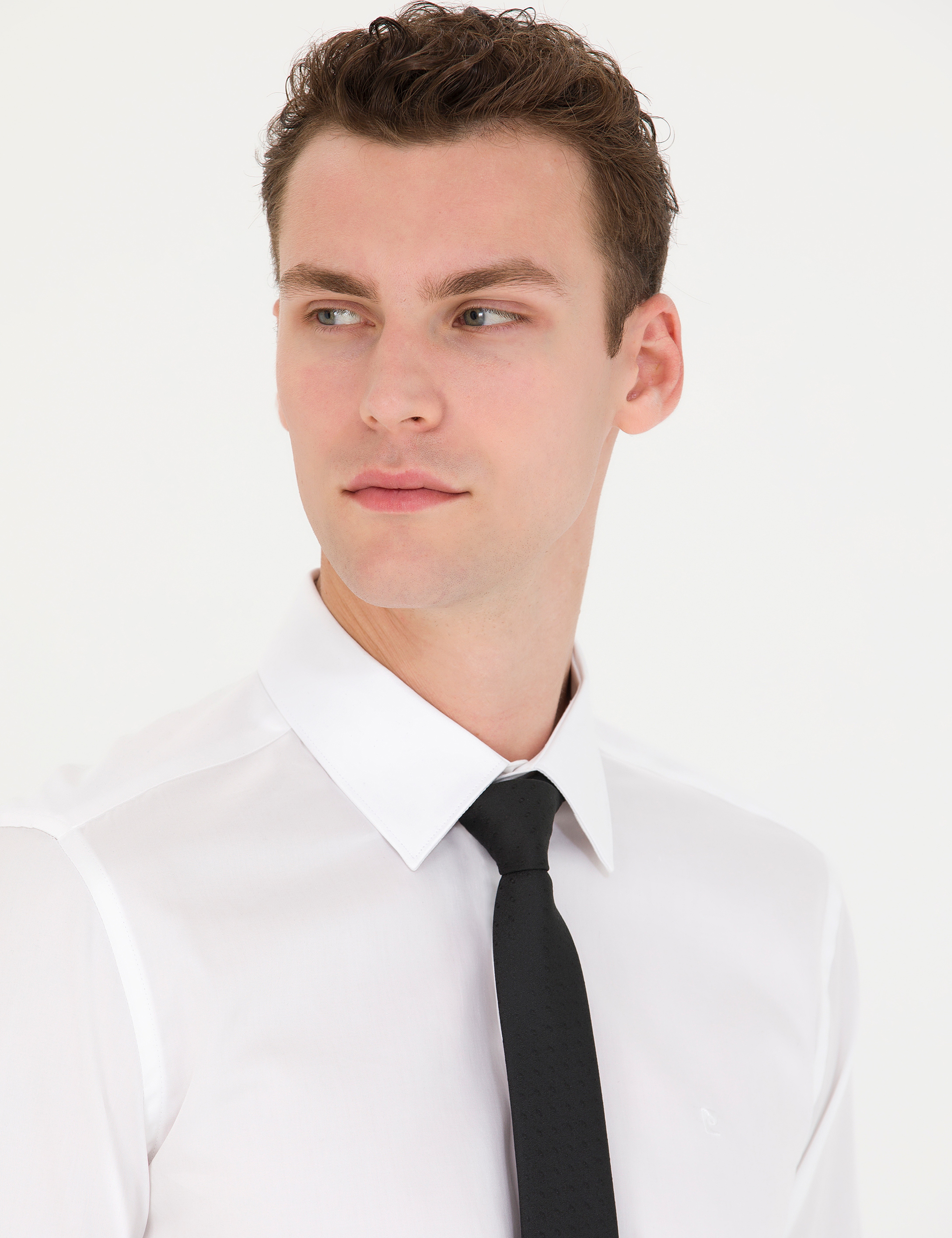Beyaz %100 Pamuk Parlak Saten Slim Fit Uzun Kollu Basic Gömlek - Image 2