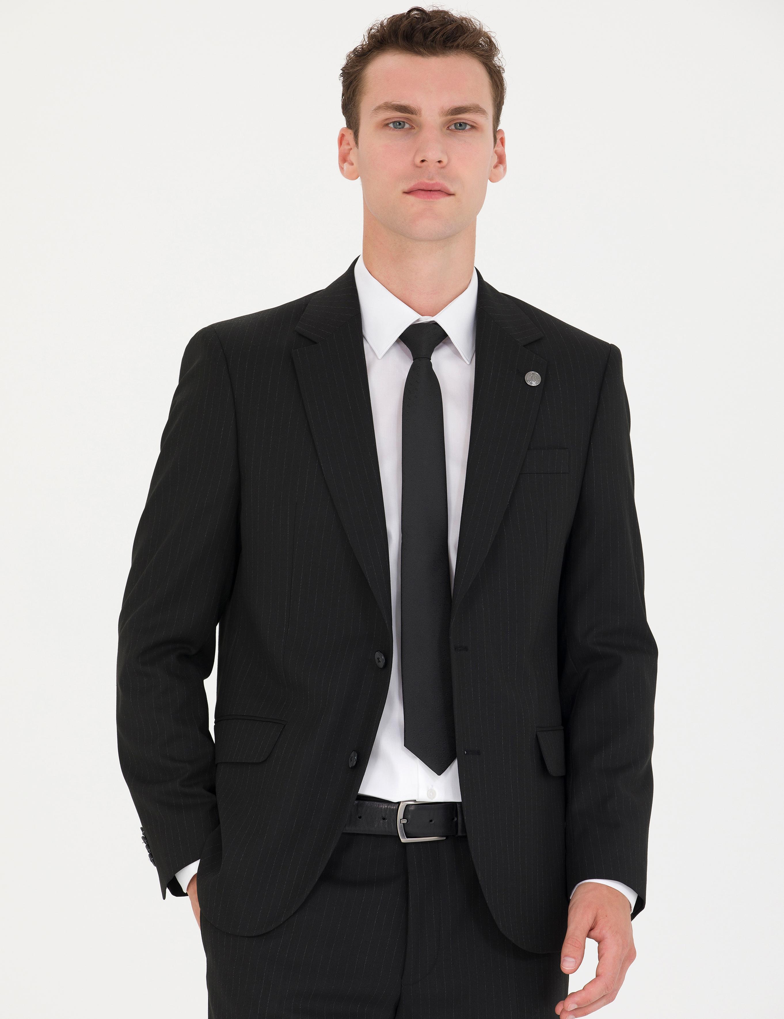 Siyah Klasik Çizgili Takım Elbise