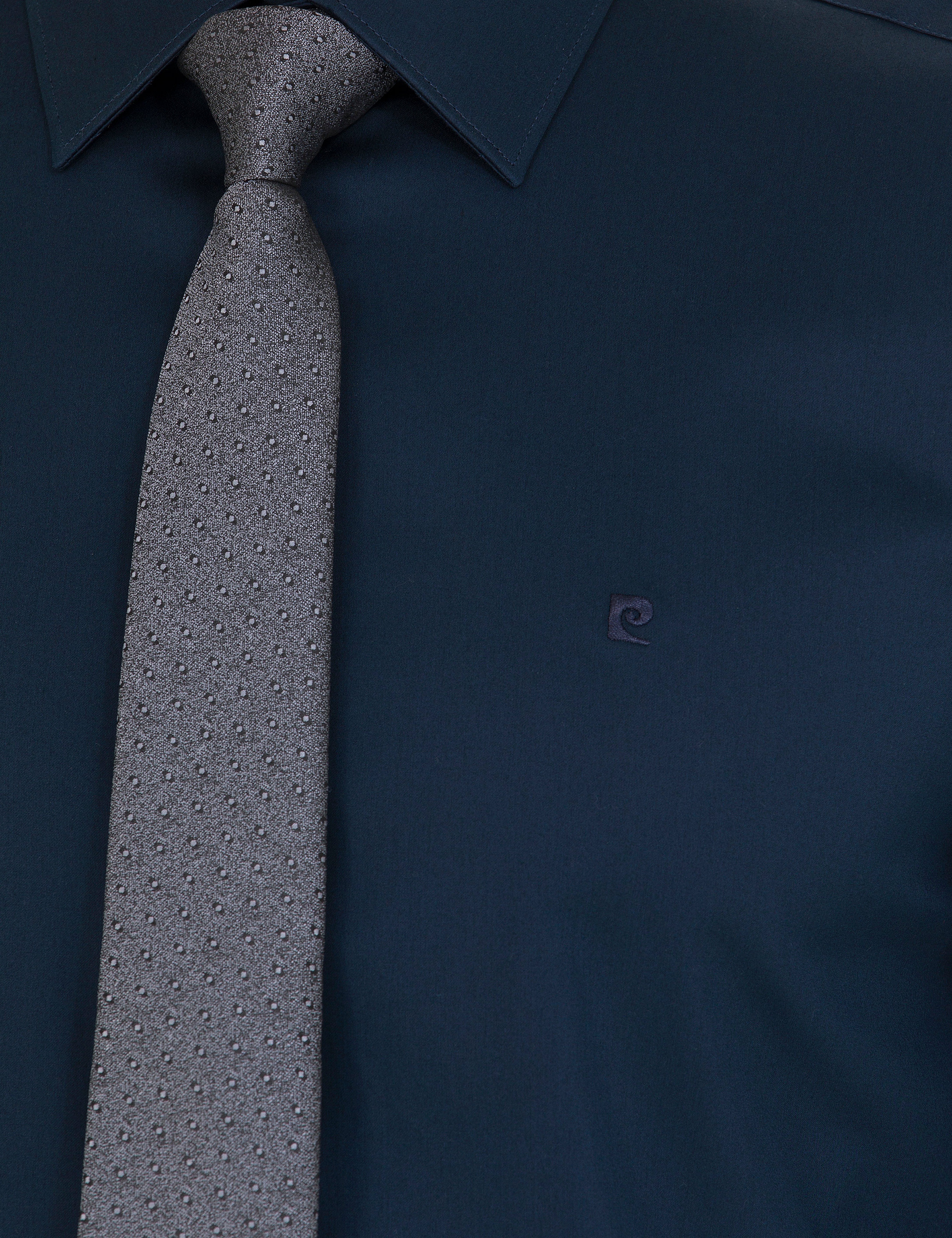 Lacivert %100 Pamuk Parlak Saten Slim Fit Uzun Kollu Basic Gömlek - Image 7