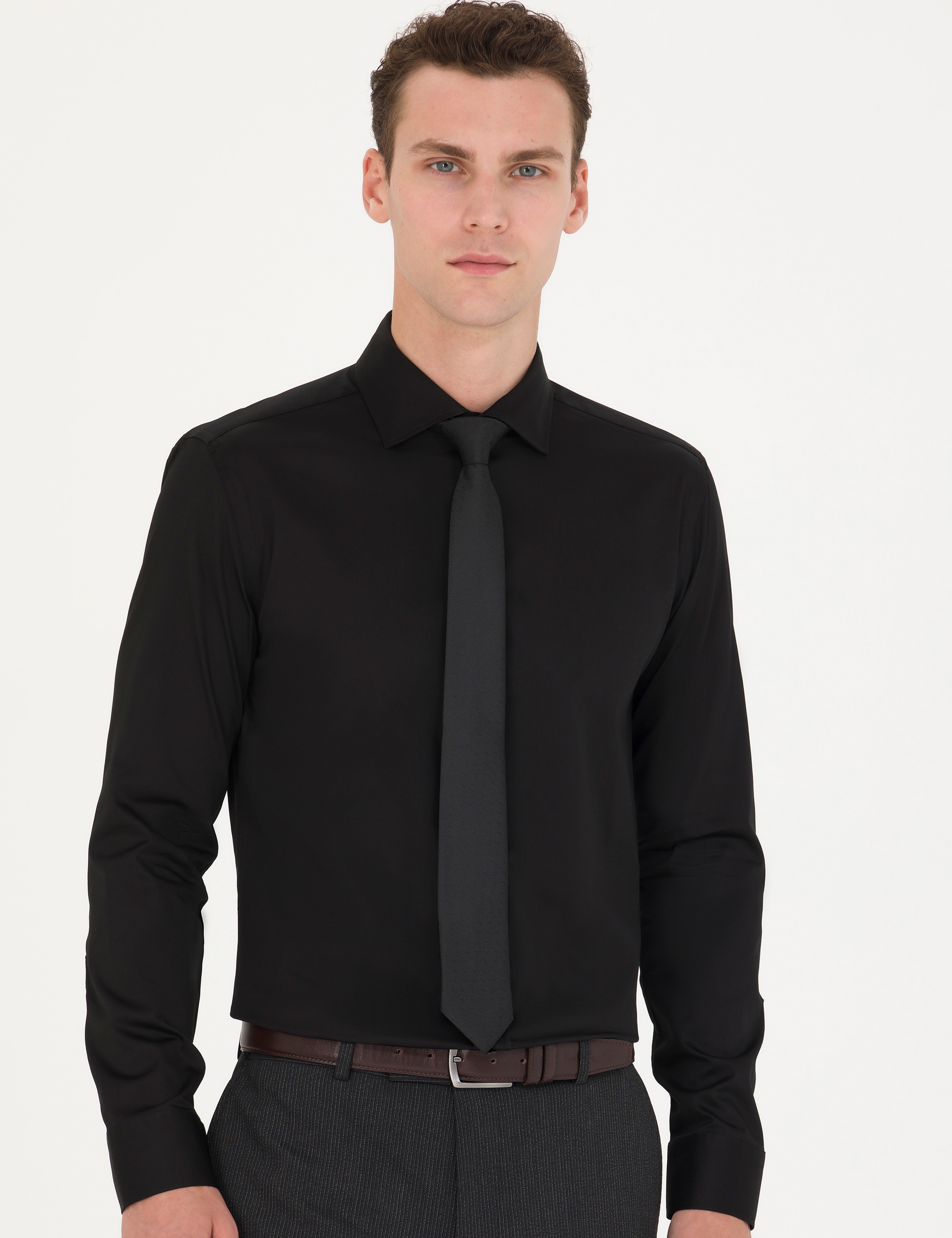 Siyah Likralı Kolay Ütülenebilir Ex. Slim Fit Basic Gömlek - Image 1