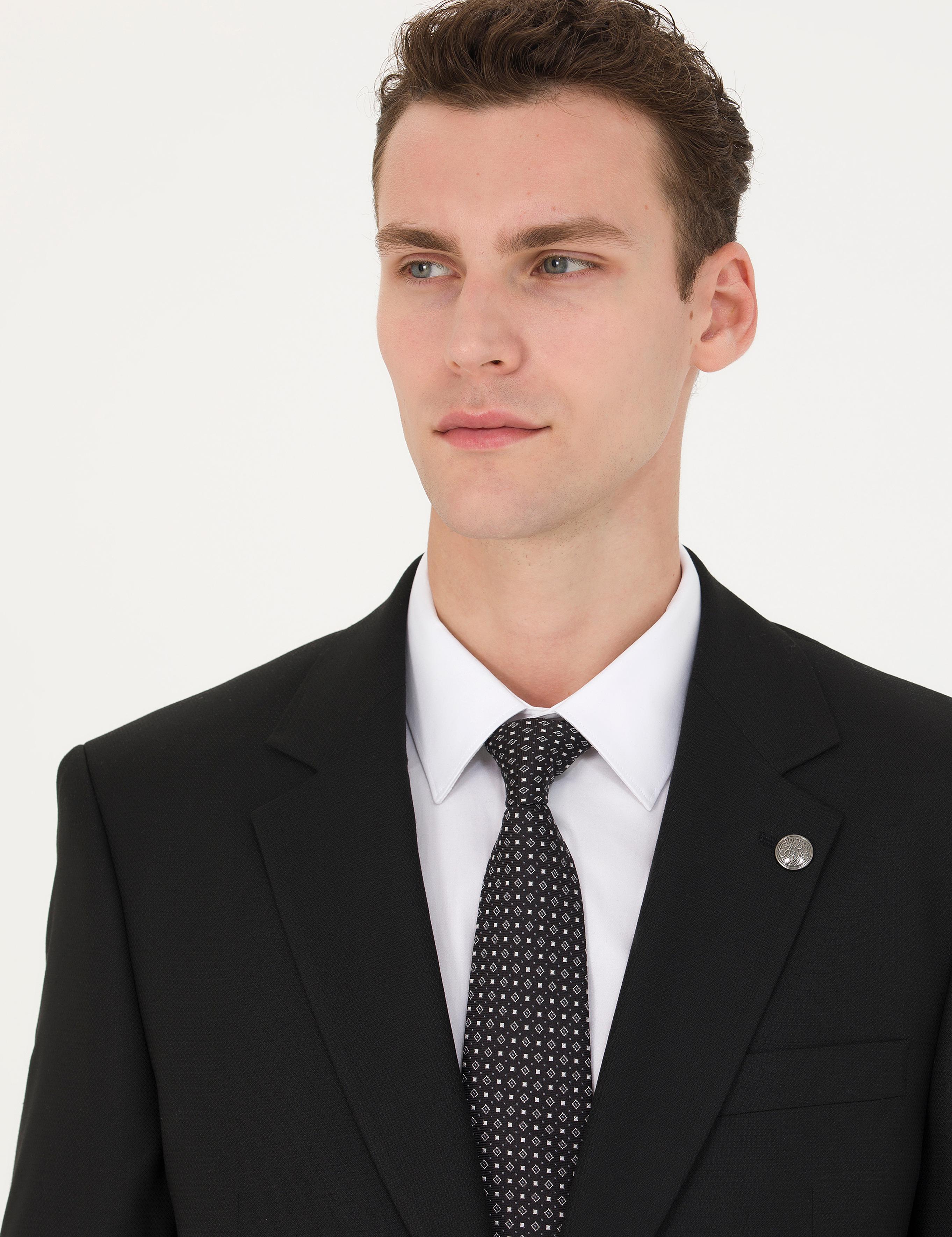 Siyah Klasik Takım Elbise