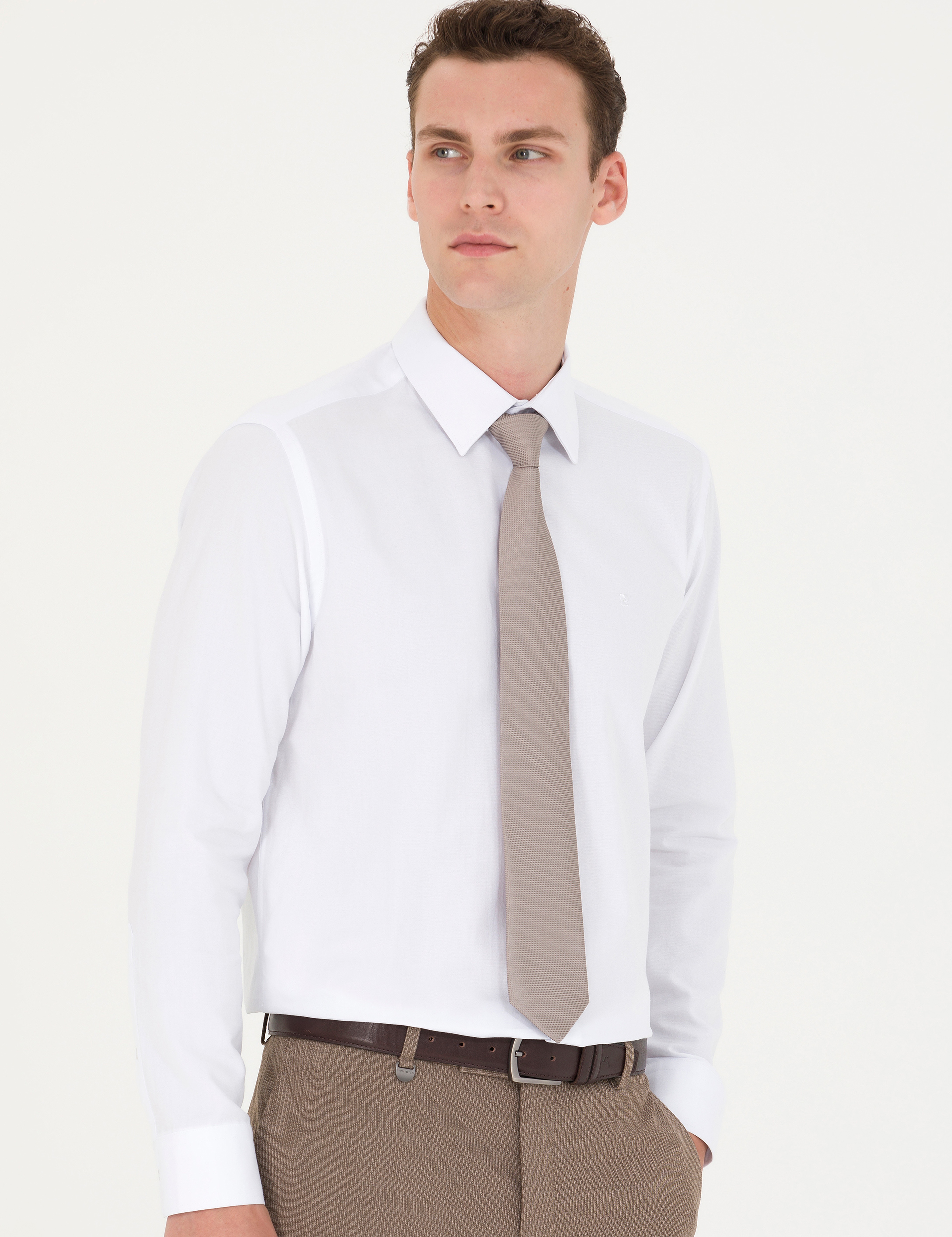Beyaz Slim Fit Uzun Kollu Gömlek - Image 1
