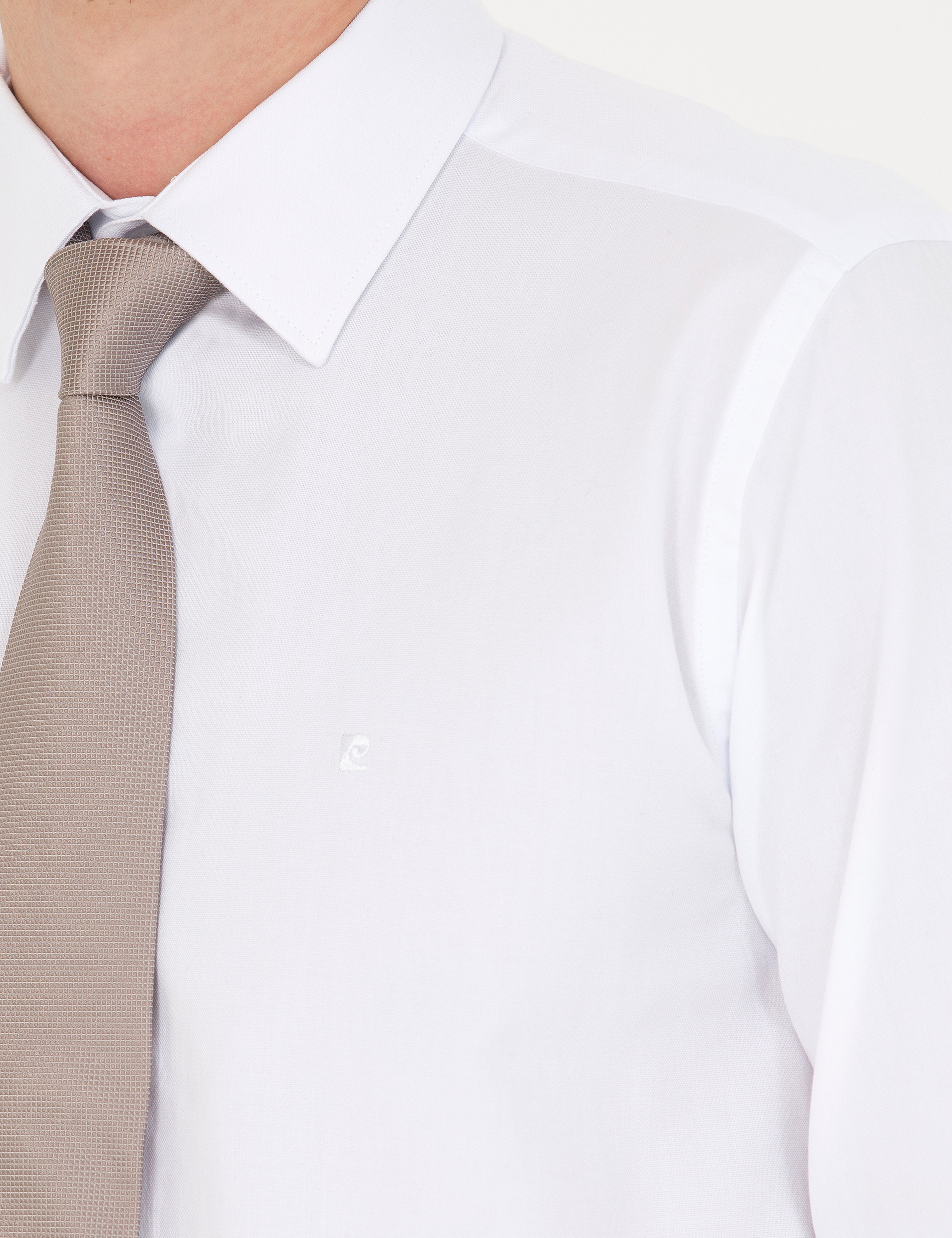Beyaz Slim Fit Uzun Kollu Gömlek