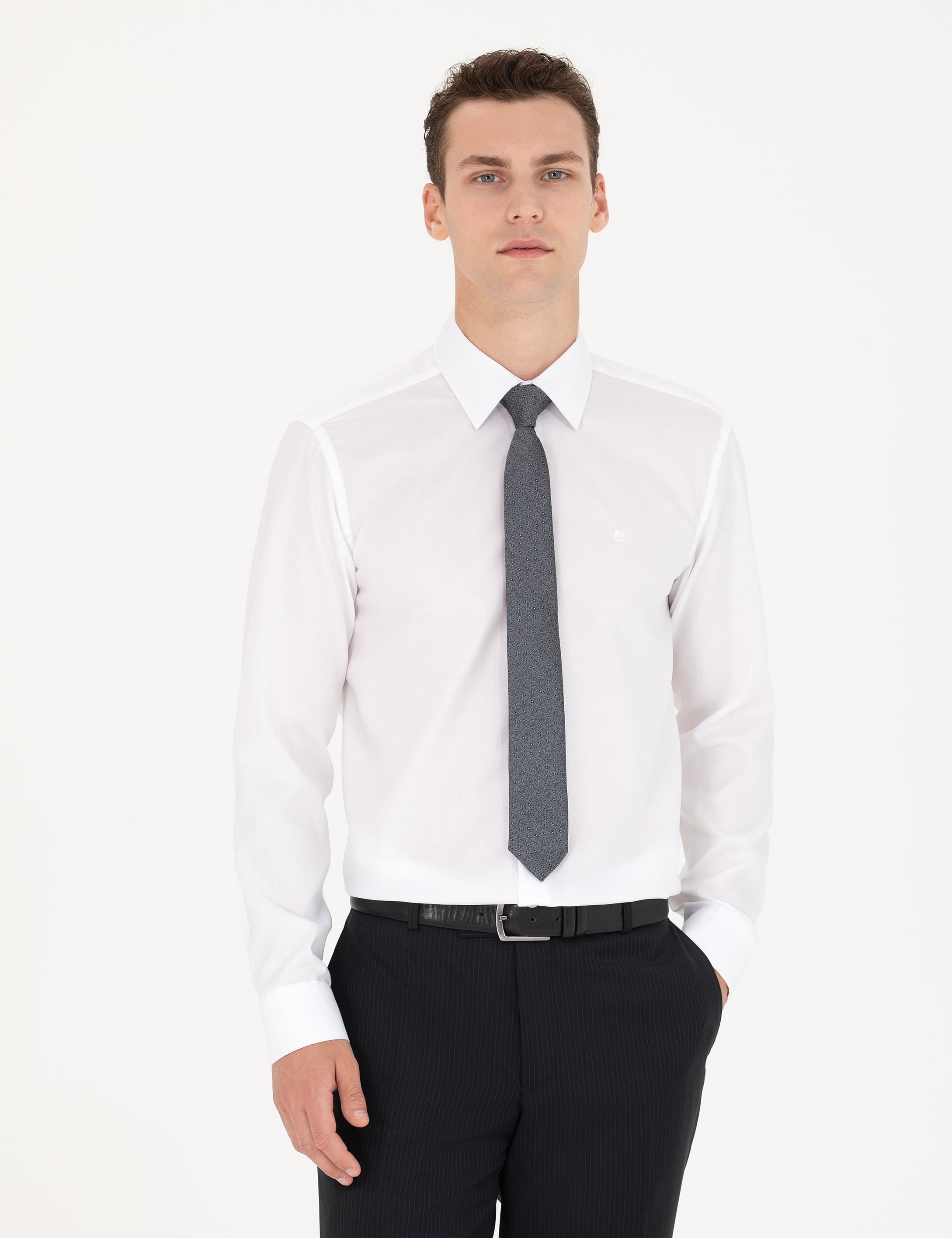 Beyaz Slim Fit Uzun Kollu Klasik Gömlek - Image 1