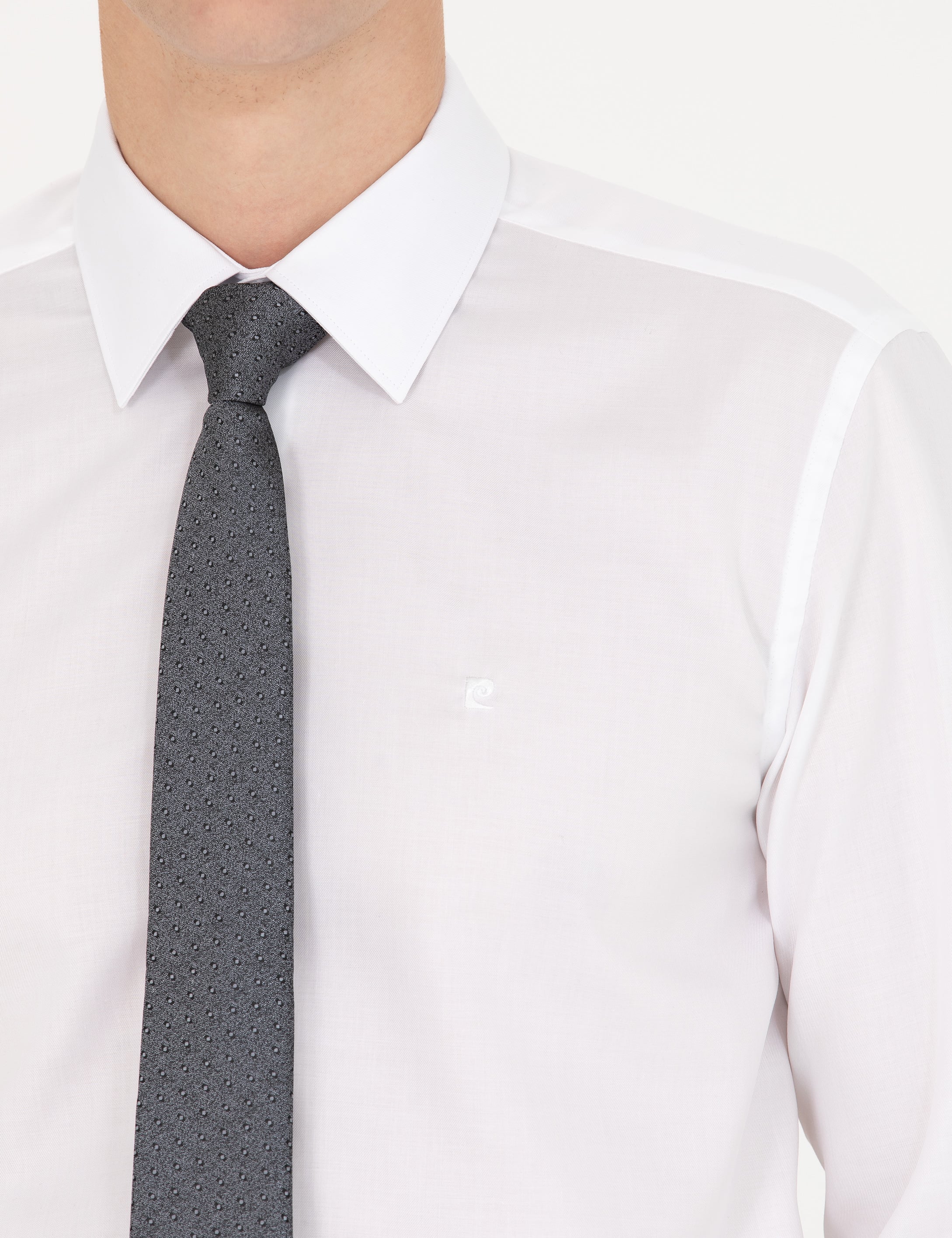 Beyaz Slim Fit Uzun Kollu Klasik Gömlek