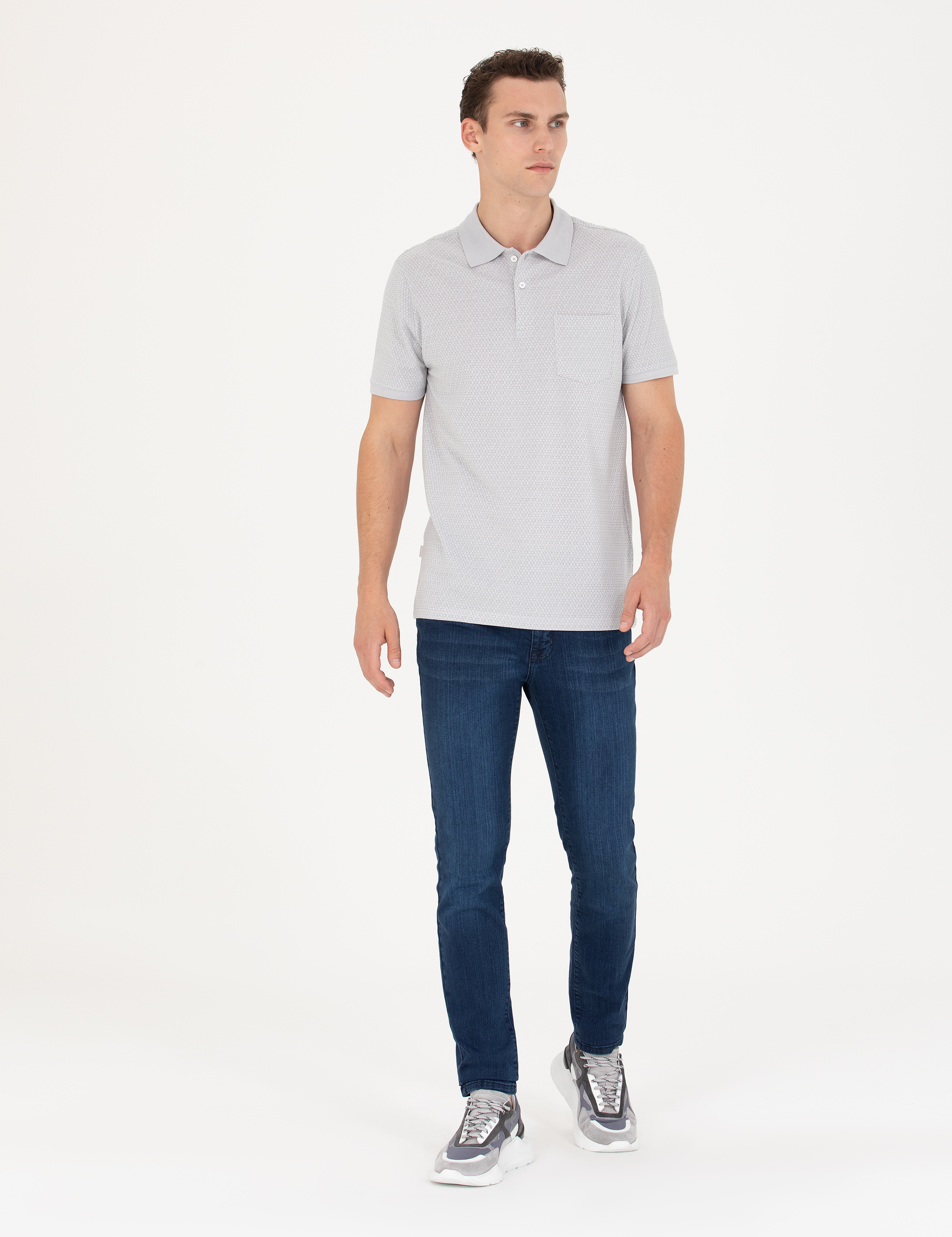 Gri Regular Fit Polo Yaka Tişört - Image 4