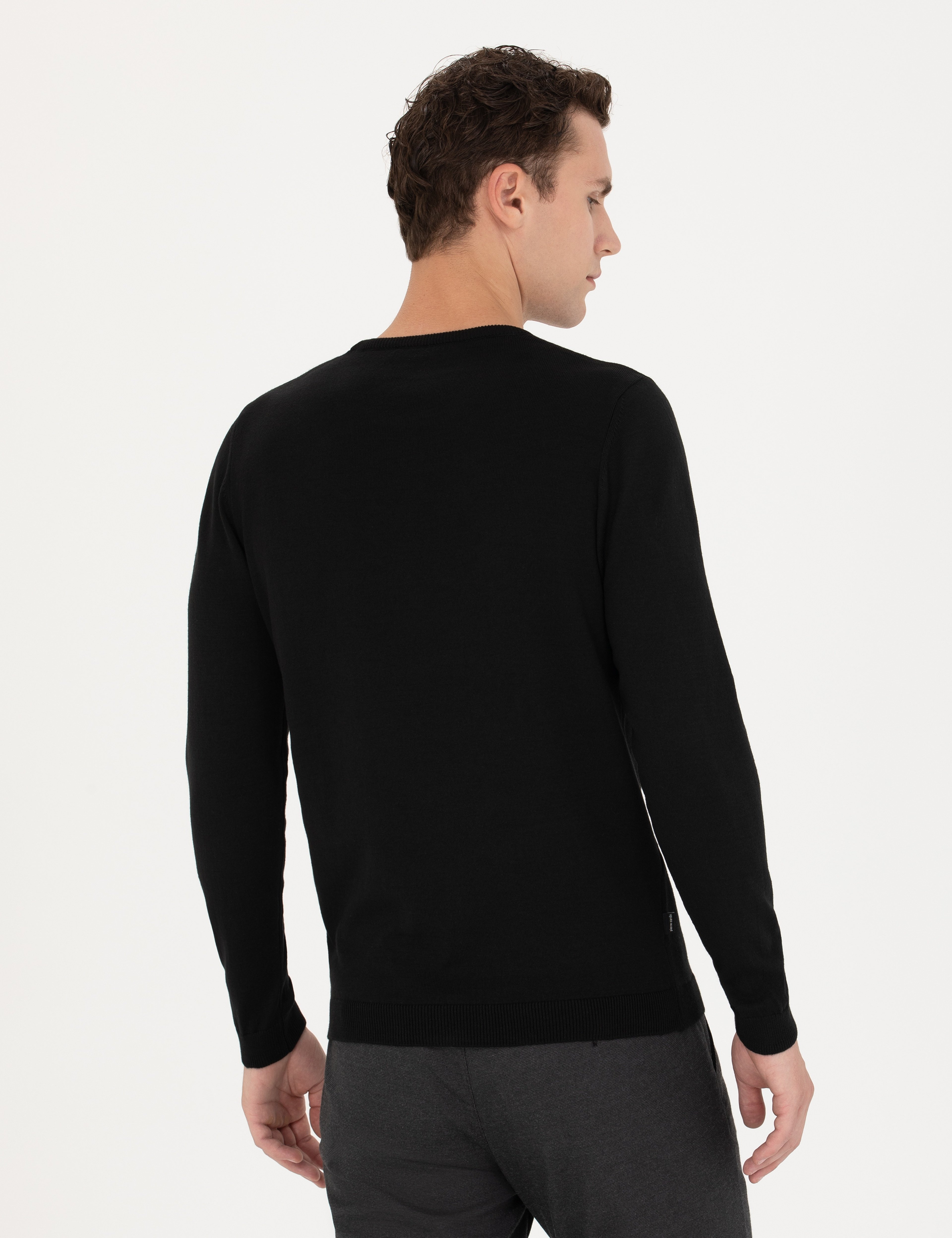 Siyah Slim Fit Bisiklet Yaka Triko Kazak