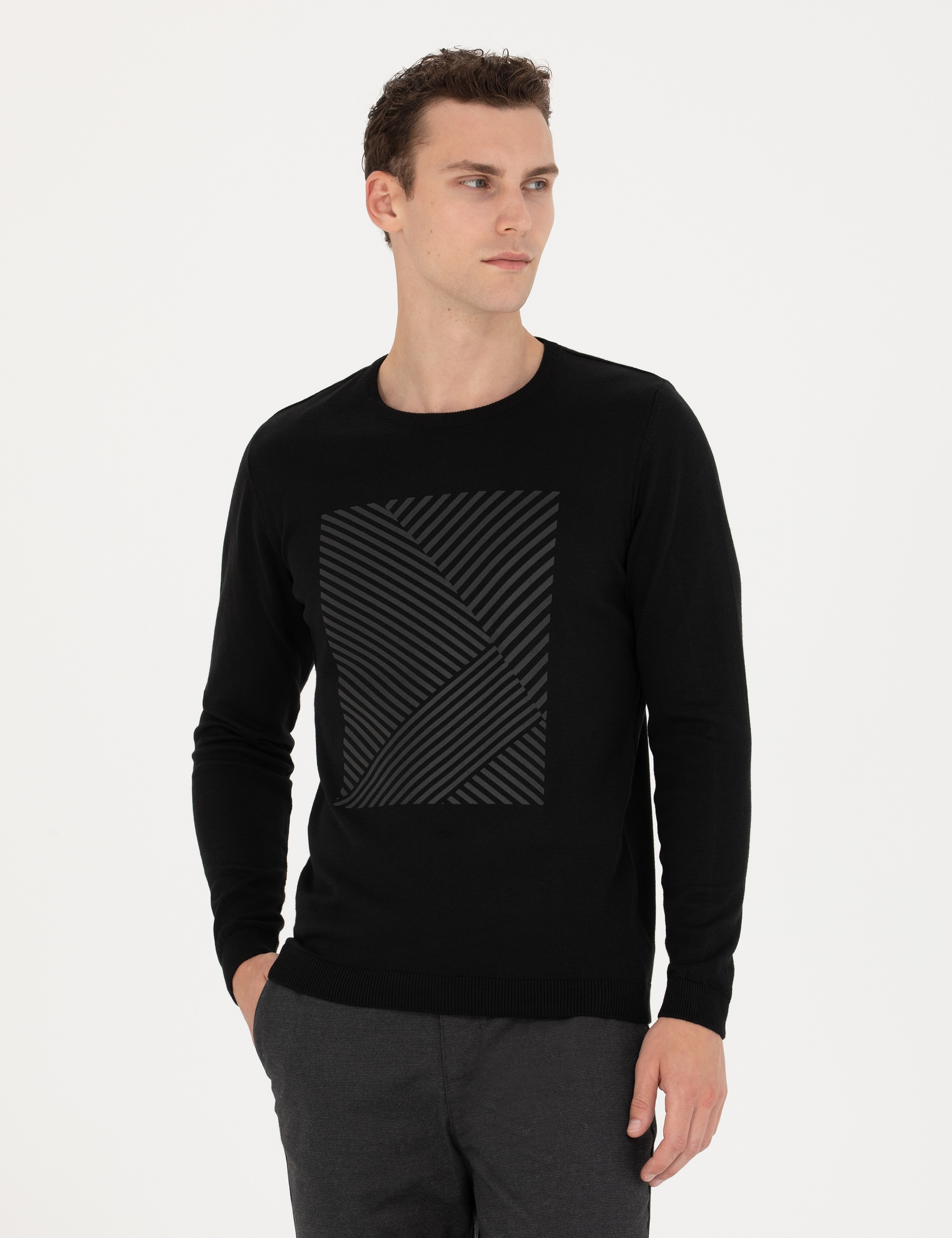 Siyah Slim Fit Bisiklet Yaka Triko Kazak