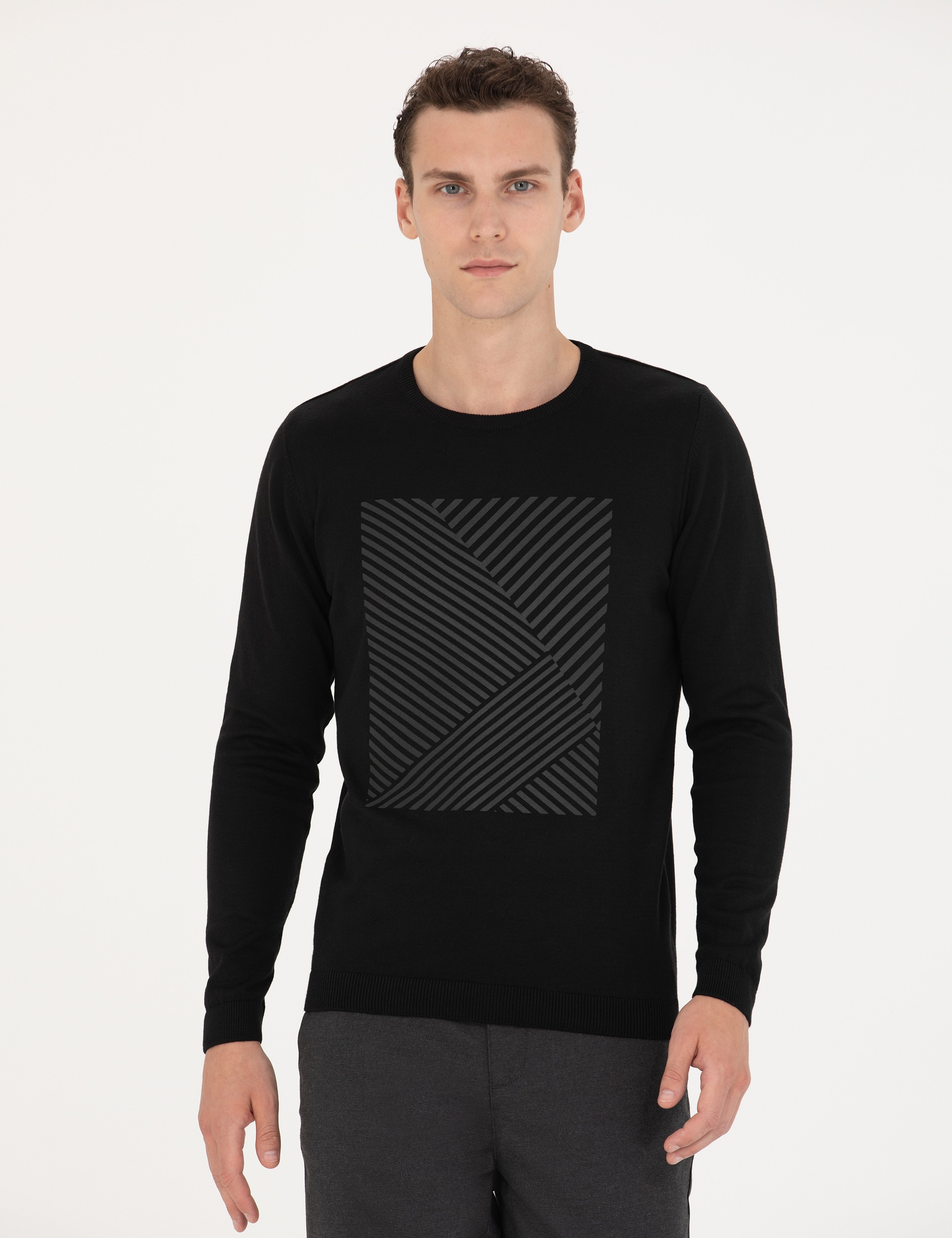 Siyah Slim Fit Bisiklet Yaka Triko Kazak