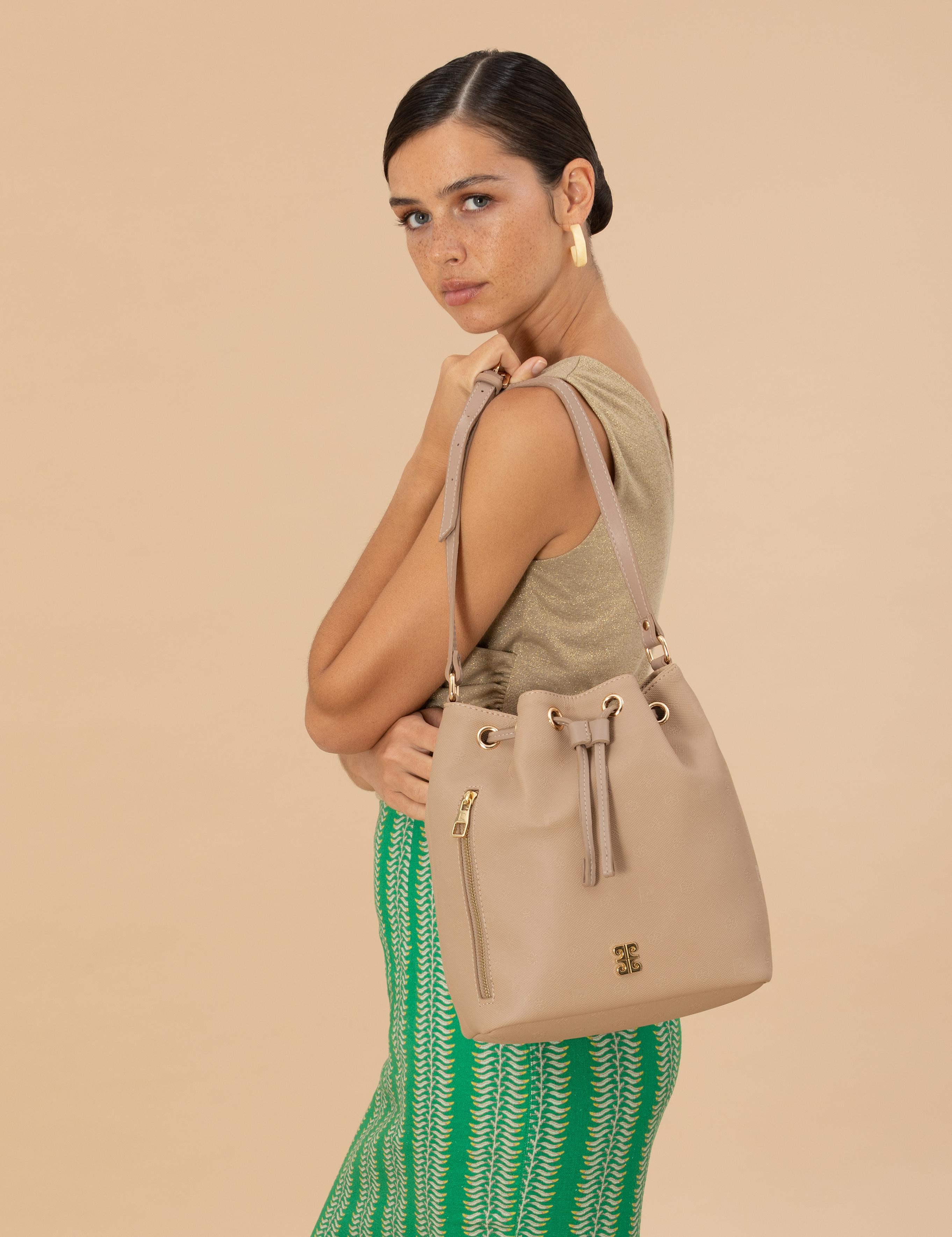 Kahverengi Büzgülü Çantası