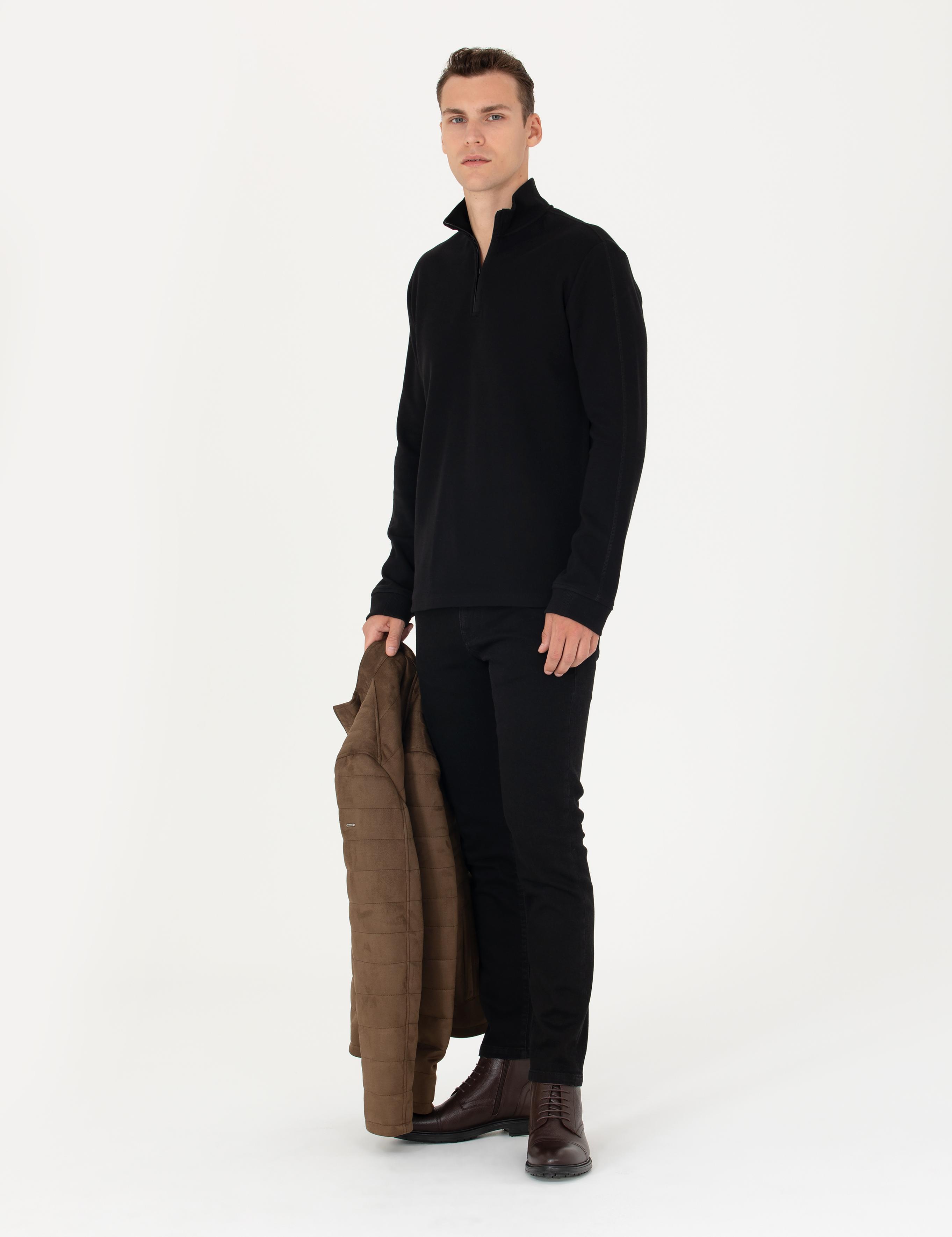 Siyah Regular Fit Sweatshirt