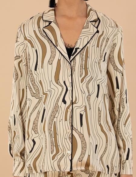 Krem Regular Fit Uzun Kollu Saten Gömlek - 50275629022