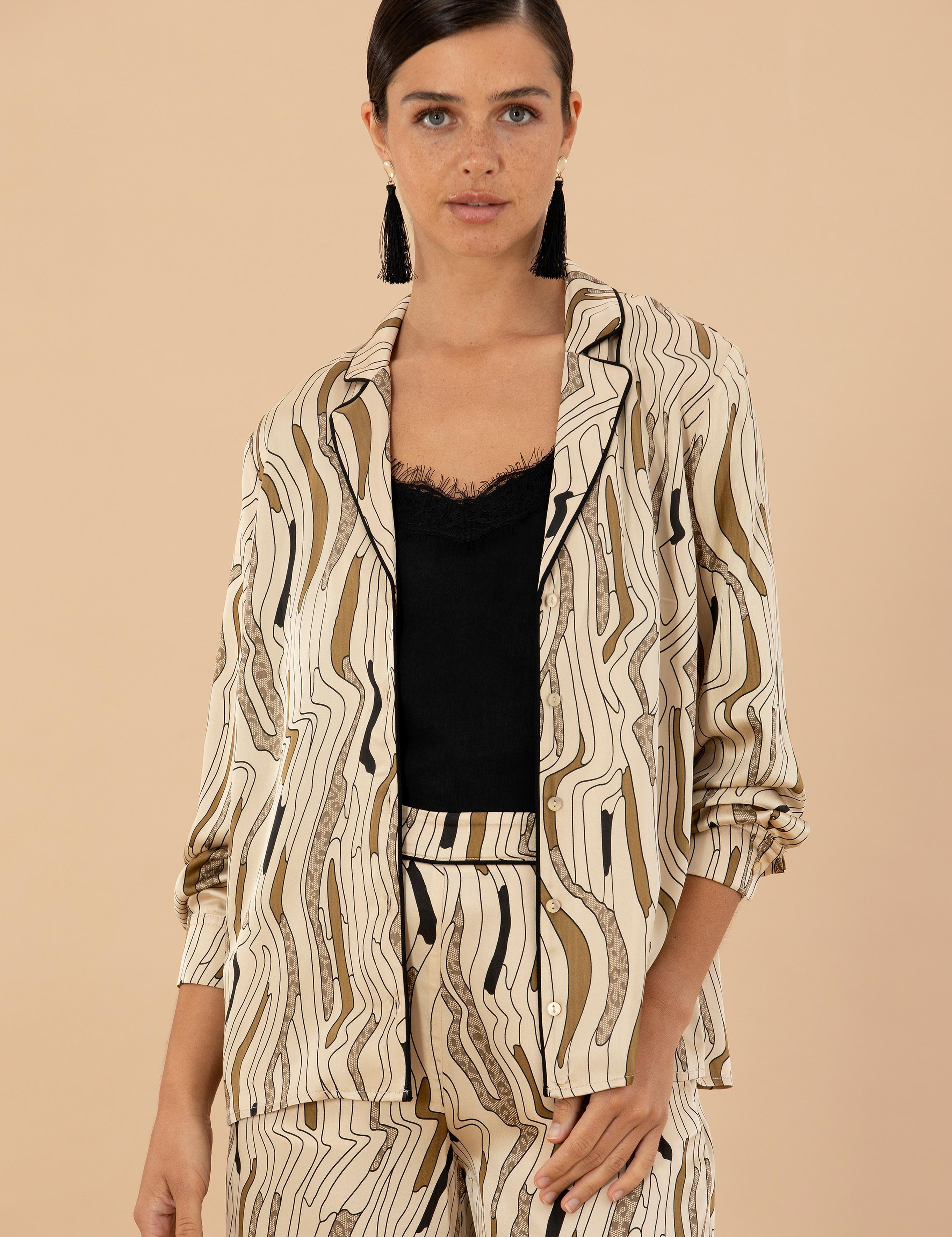 Krem Regular Fit Uzun Kollu Saten Gömlek