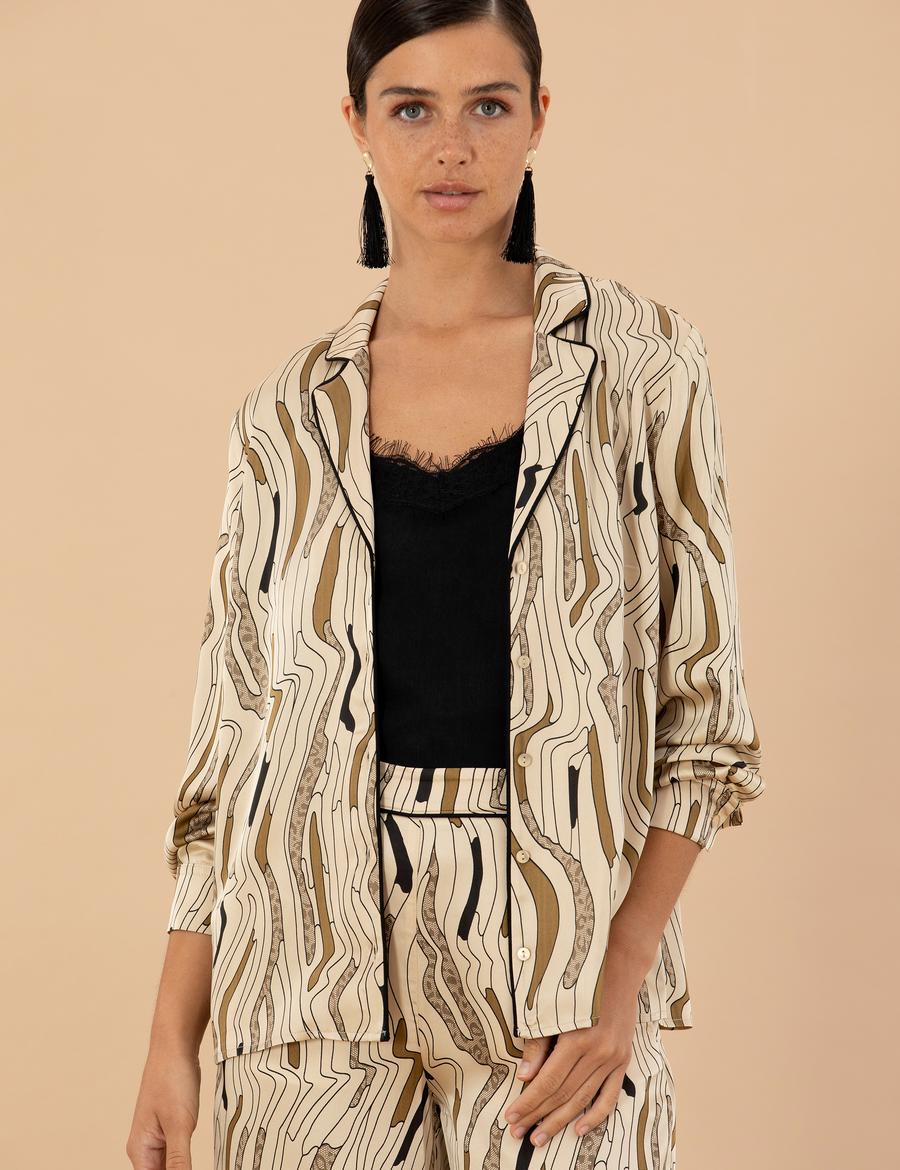 Krem Regular Fit Uzun Kollu Saten Gömlek