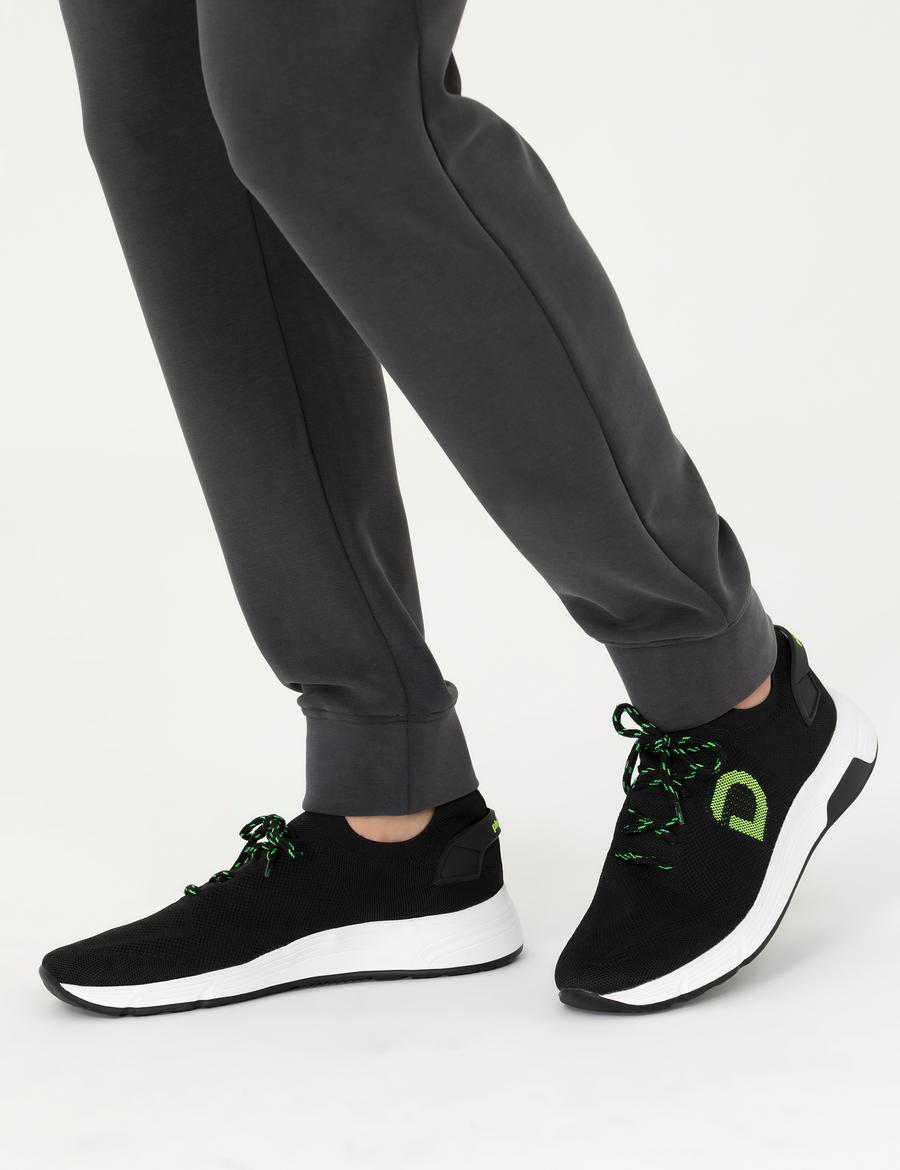 Siyah Spor Ayakkabı