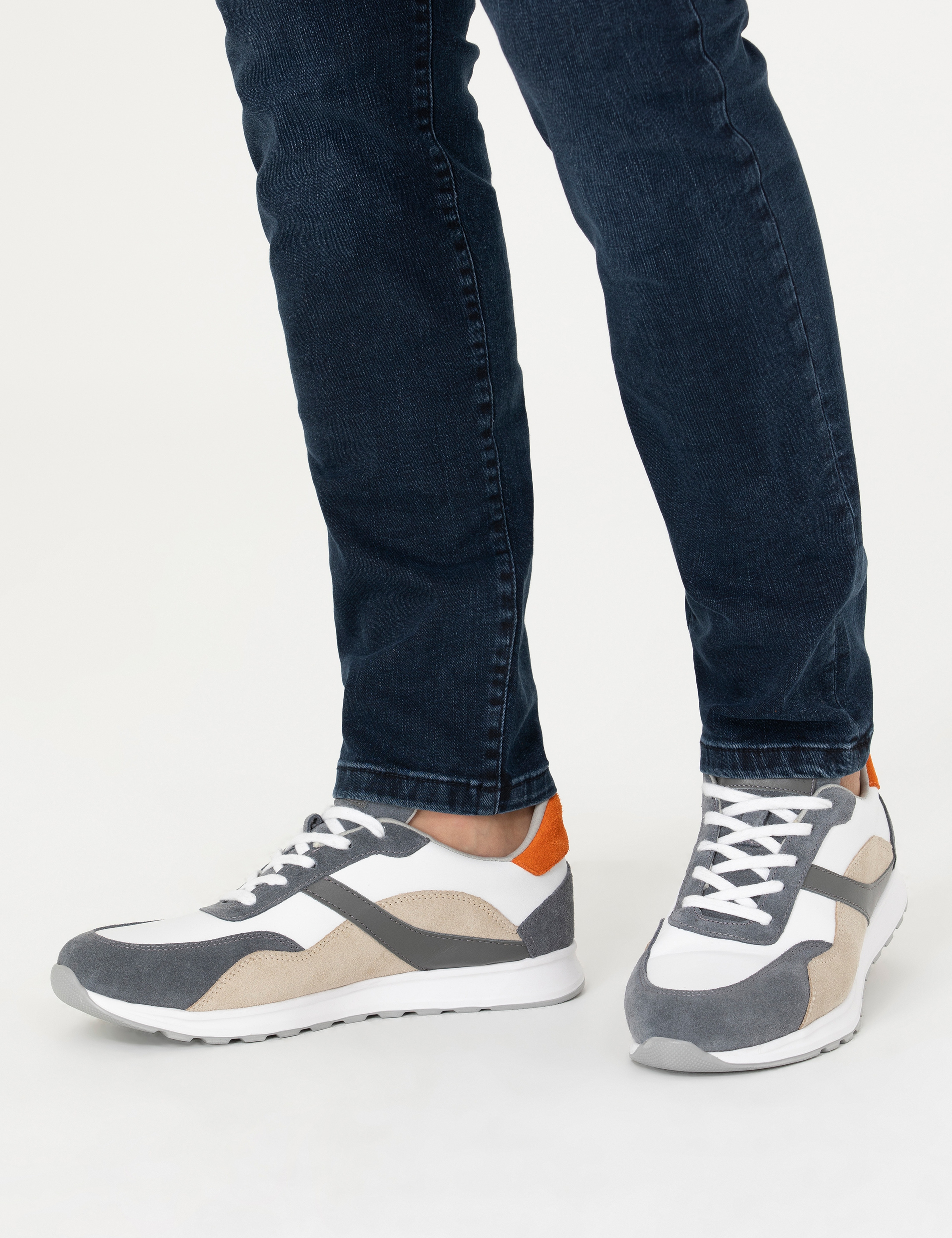 Gri Sneaker - Image 1