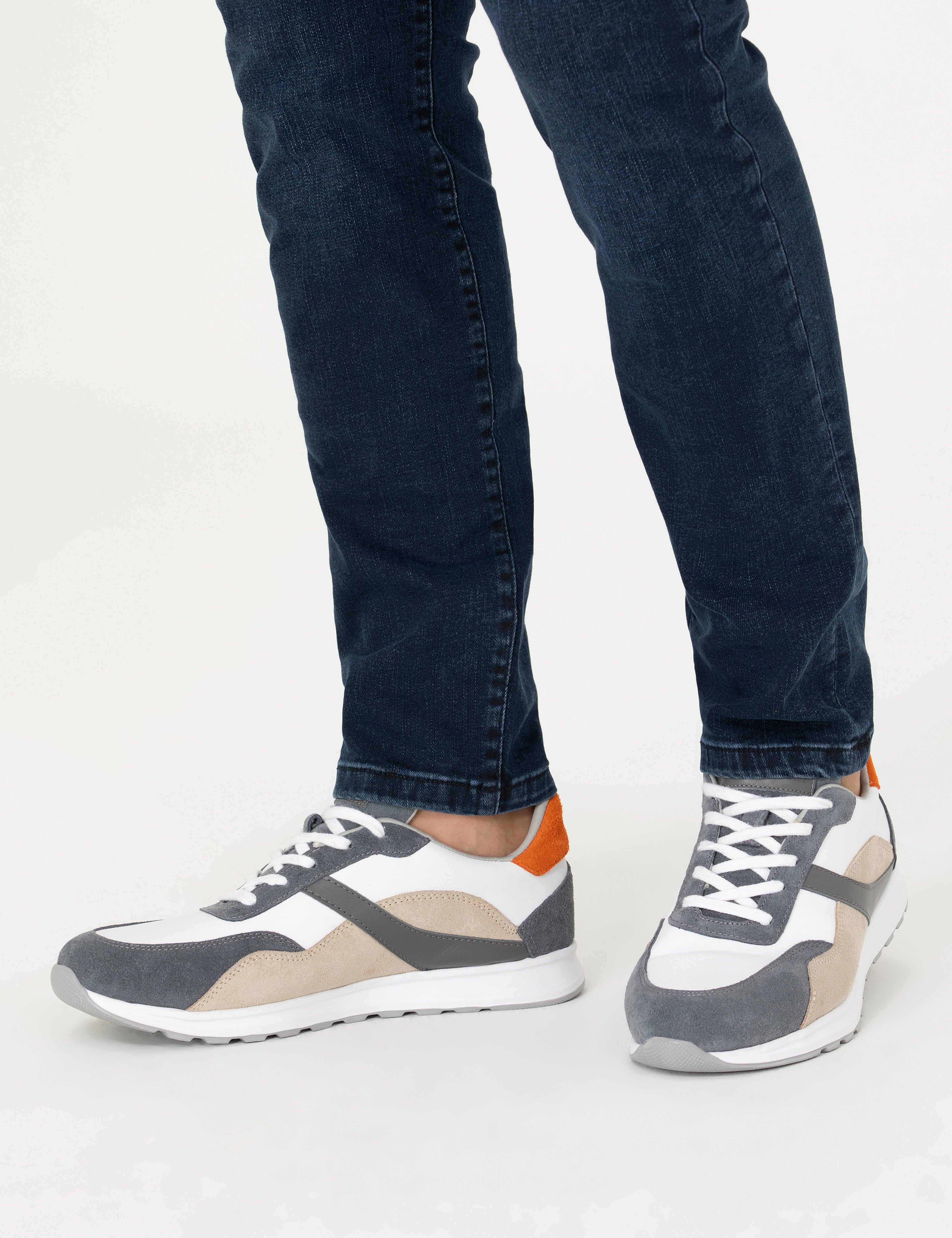 Gri Sneaker