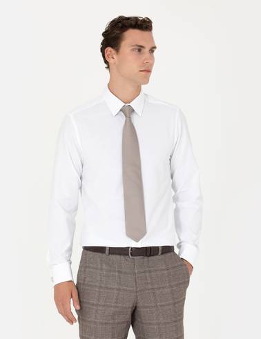Beyaz Slim Fit Uzun Kollu Basic Gömlek