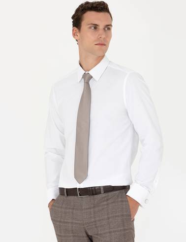 Beyaz Slim Fit Uzun Kollu Basic Gömlek
