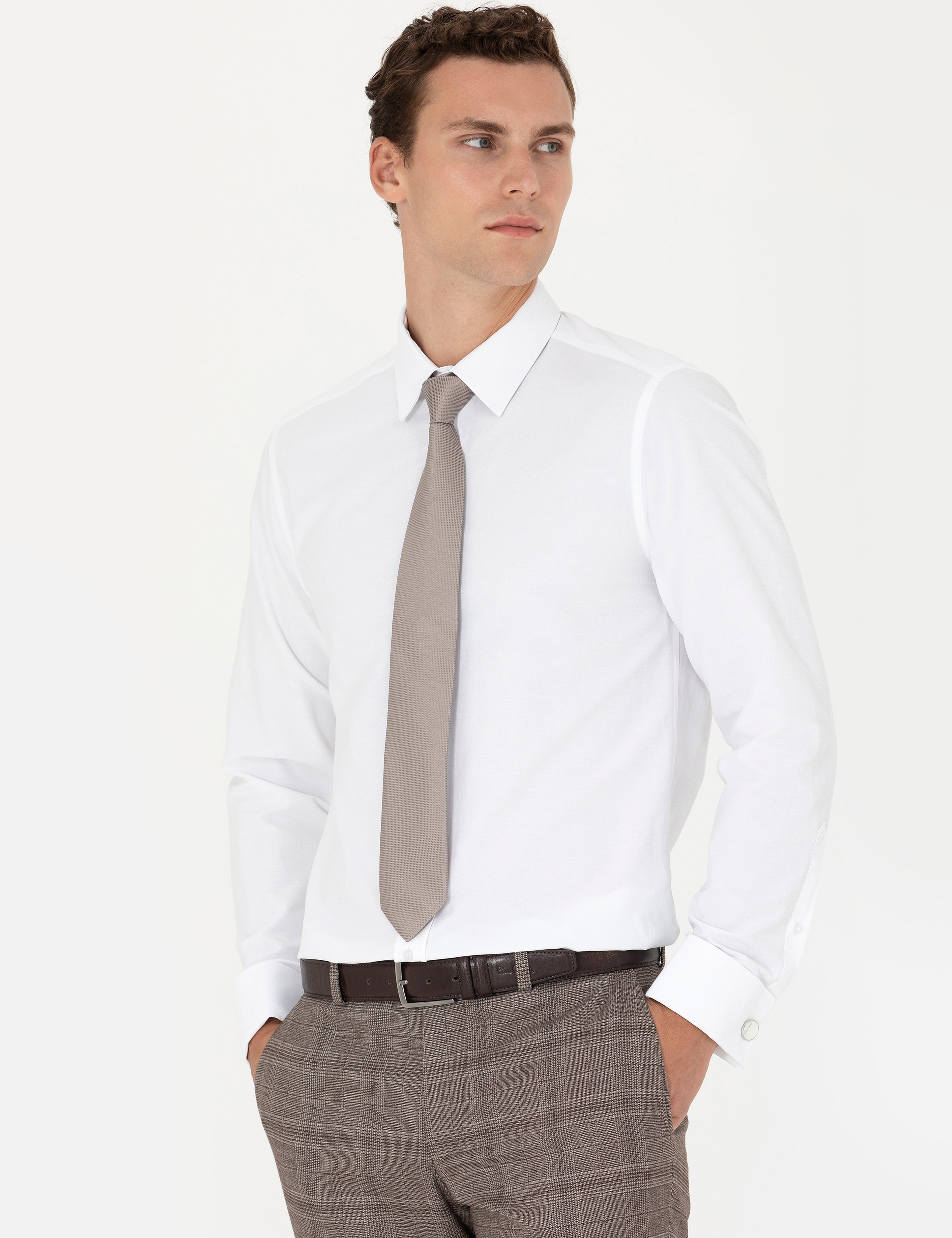 Beyaz Slim Fit Uzun Kollu Basic Gömlek - Image 1