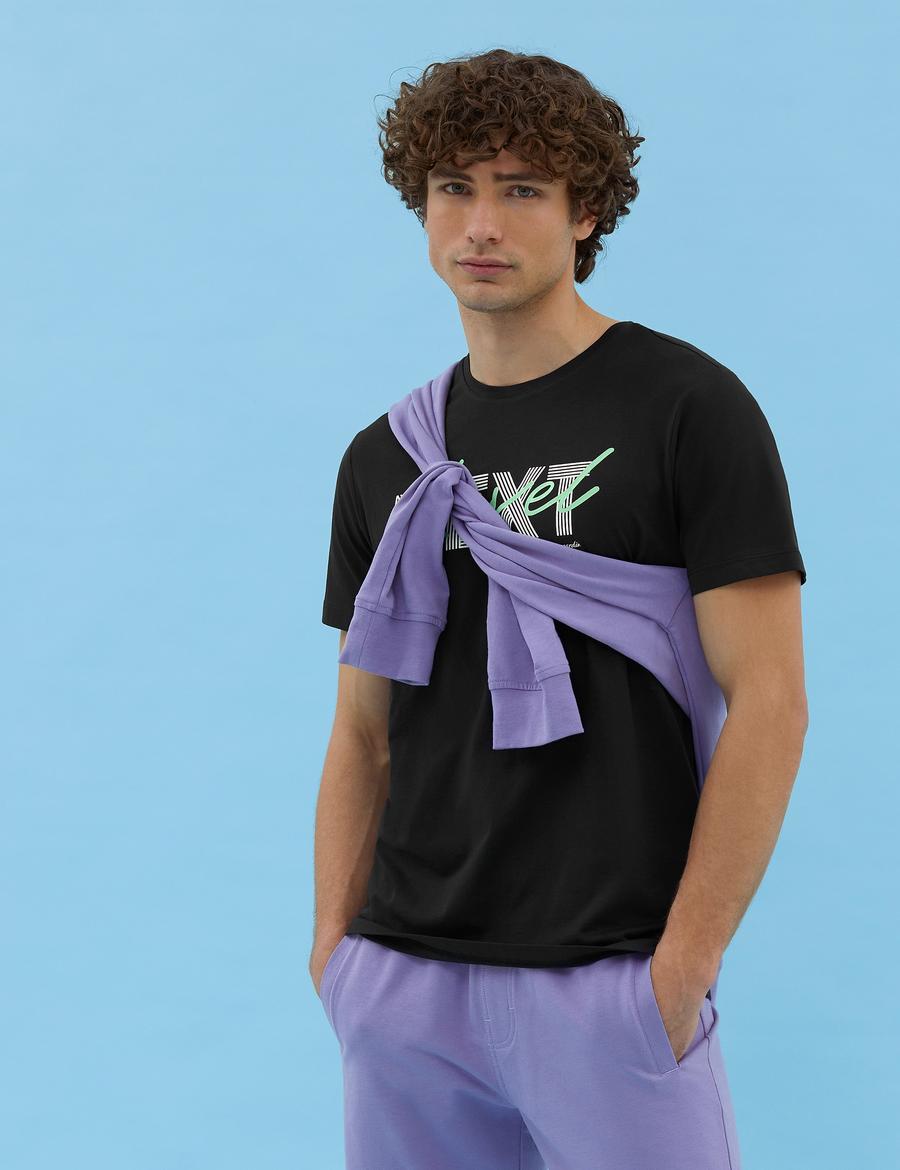 Siyah Slim Fit Baskılı Bisiklet Yaka Tişört