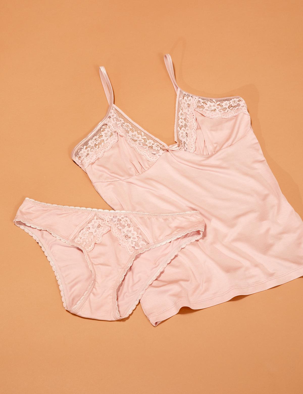 Pembe İç Giyim Takım