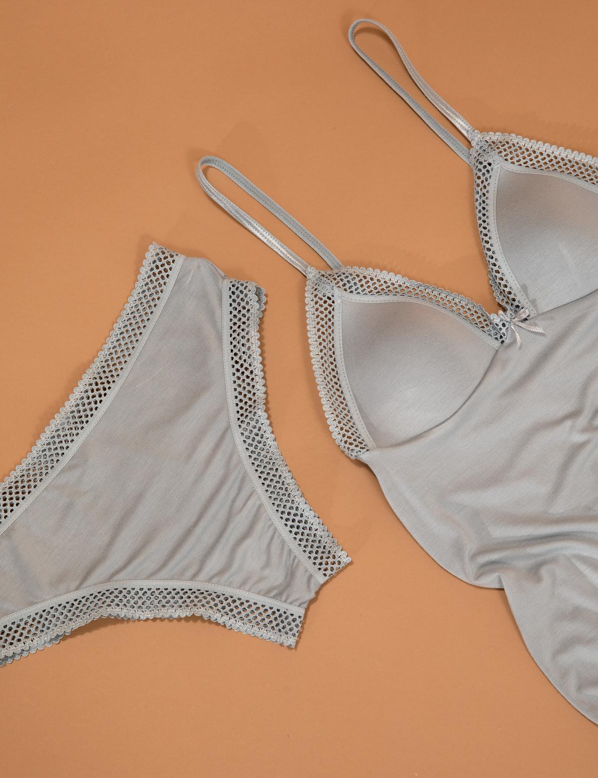 Mavi İç Giyim Takım