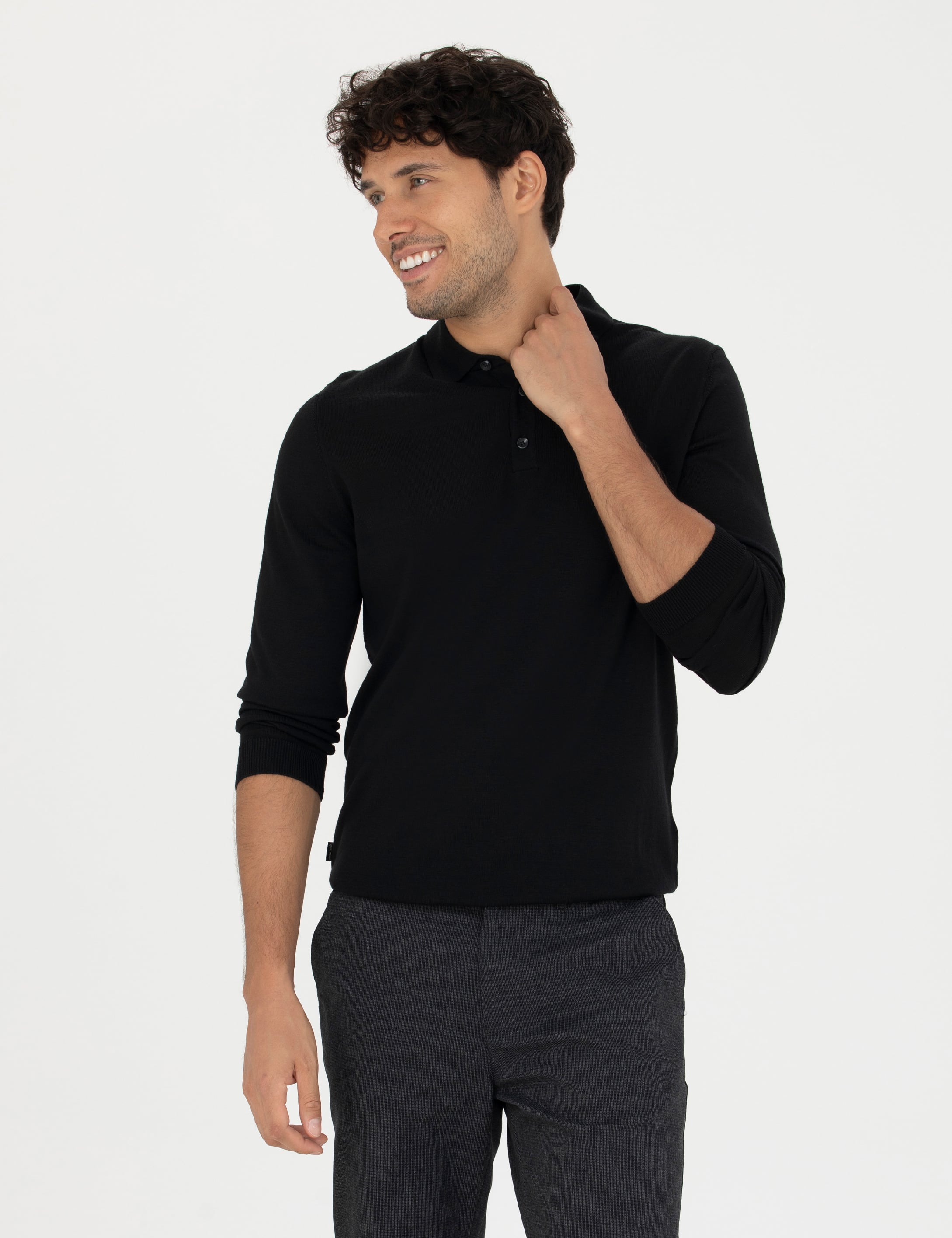 Siyah Regular Fit Polo Yaka Yün Karışımlı Basic Triko Kazak - Image 1