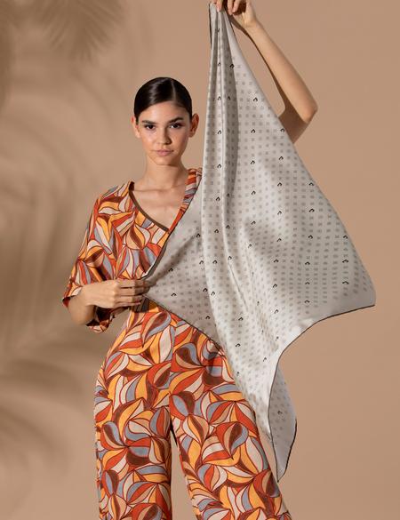 Gri Eşarp - 50285400002