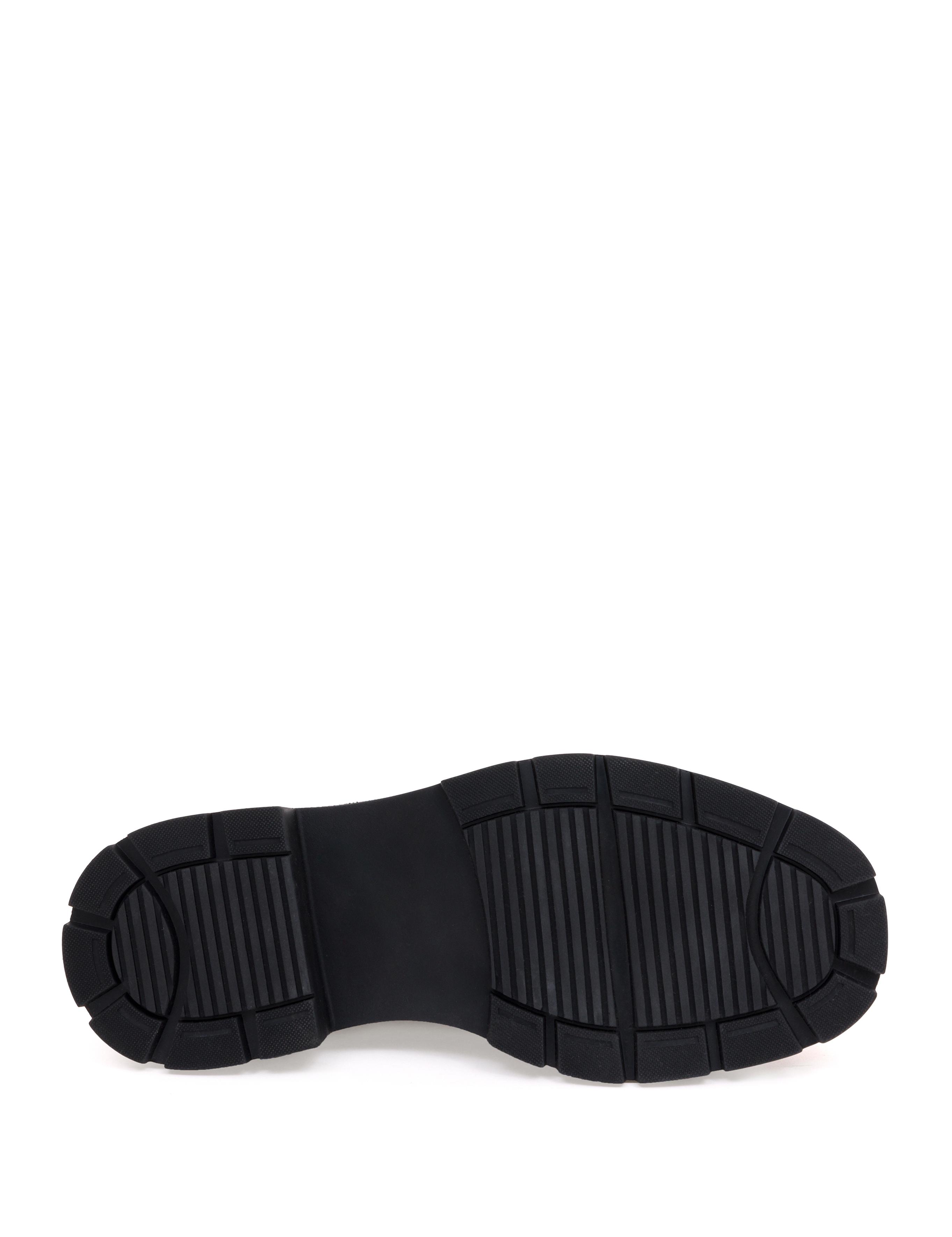 Siyah Bağcıklı Bot