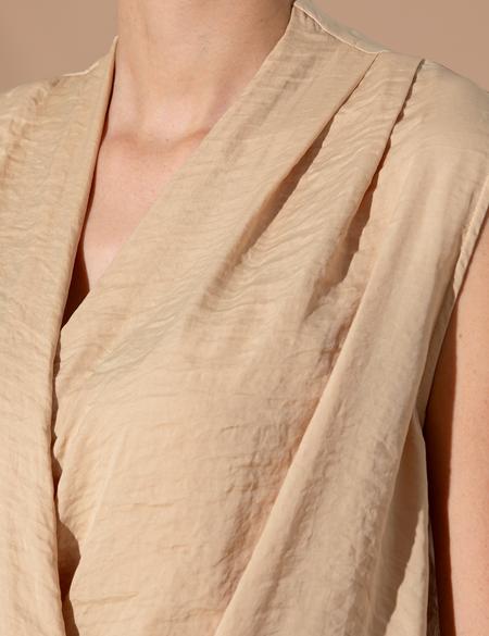 Bej Regular Fit Kolsuz Bluz - 50262561026