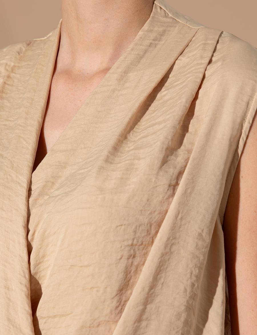 Bej Regular Fit Kolsuz Bluz