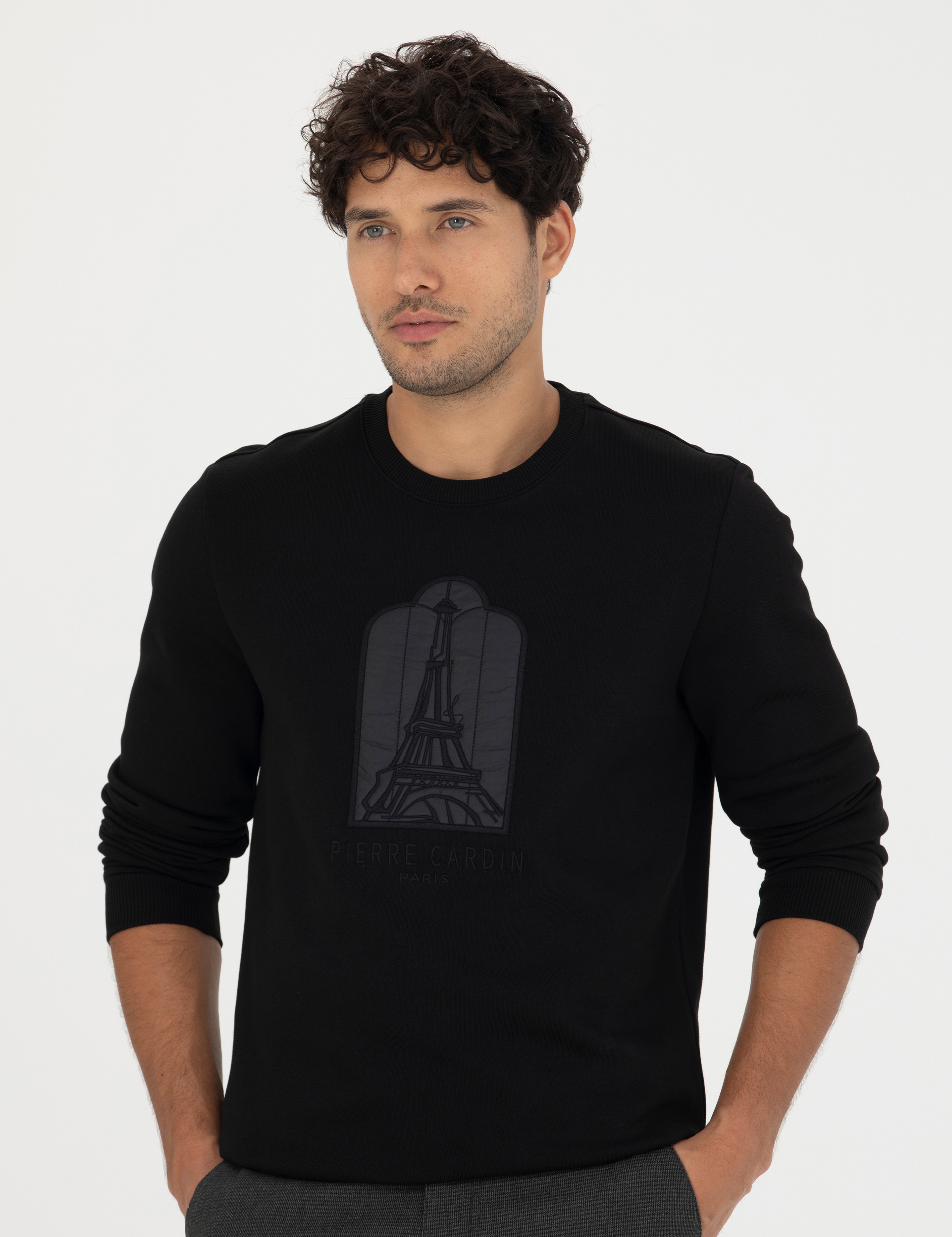 Siyah Regular Fit Sweatshirt