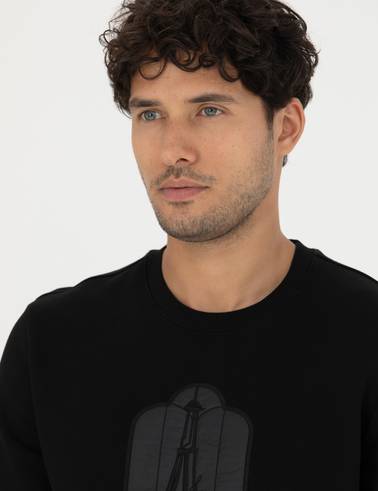 Siyah Regular Fit Sweatshirt