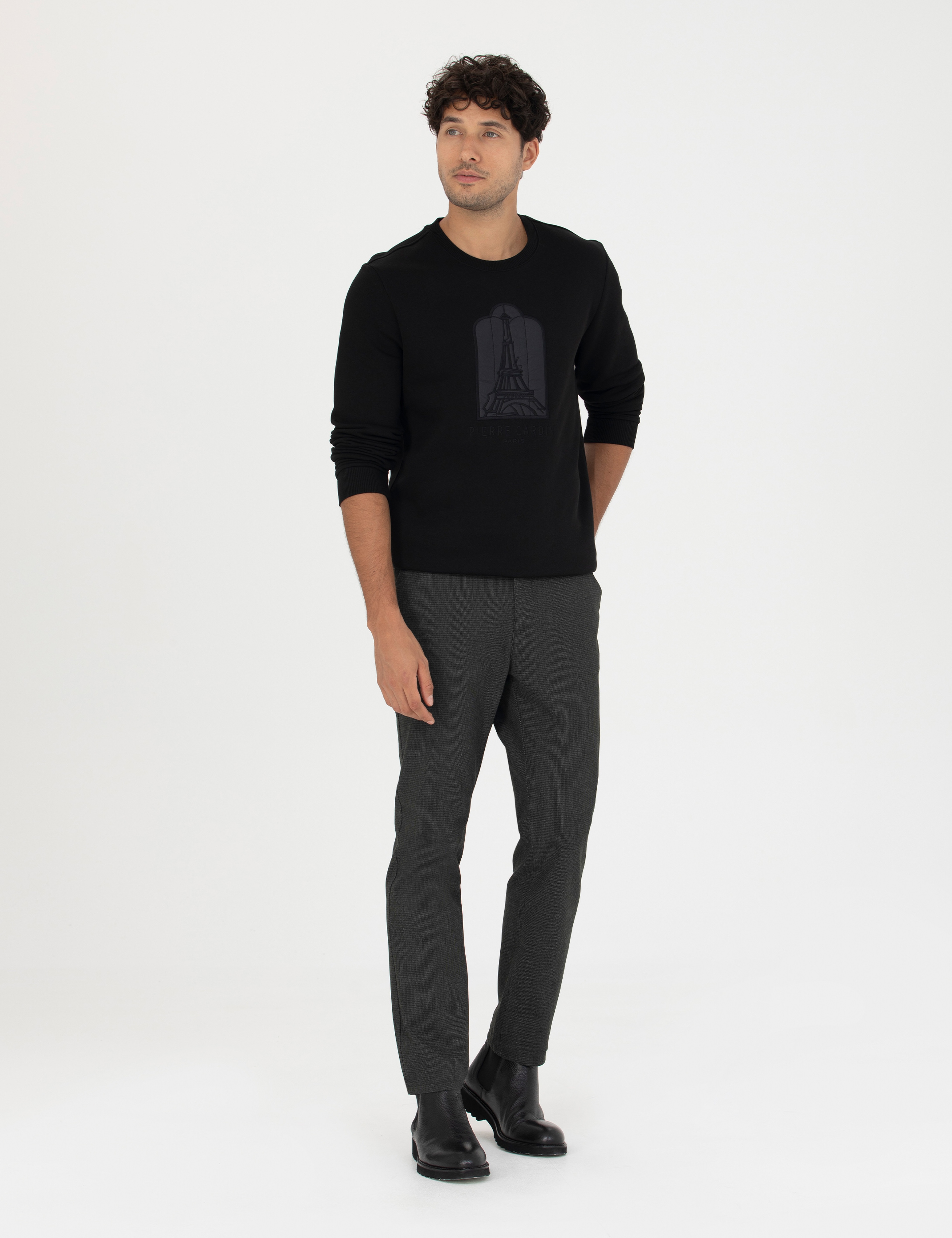 Siyah Regular Fit Sweatshirt