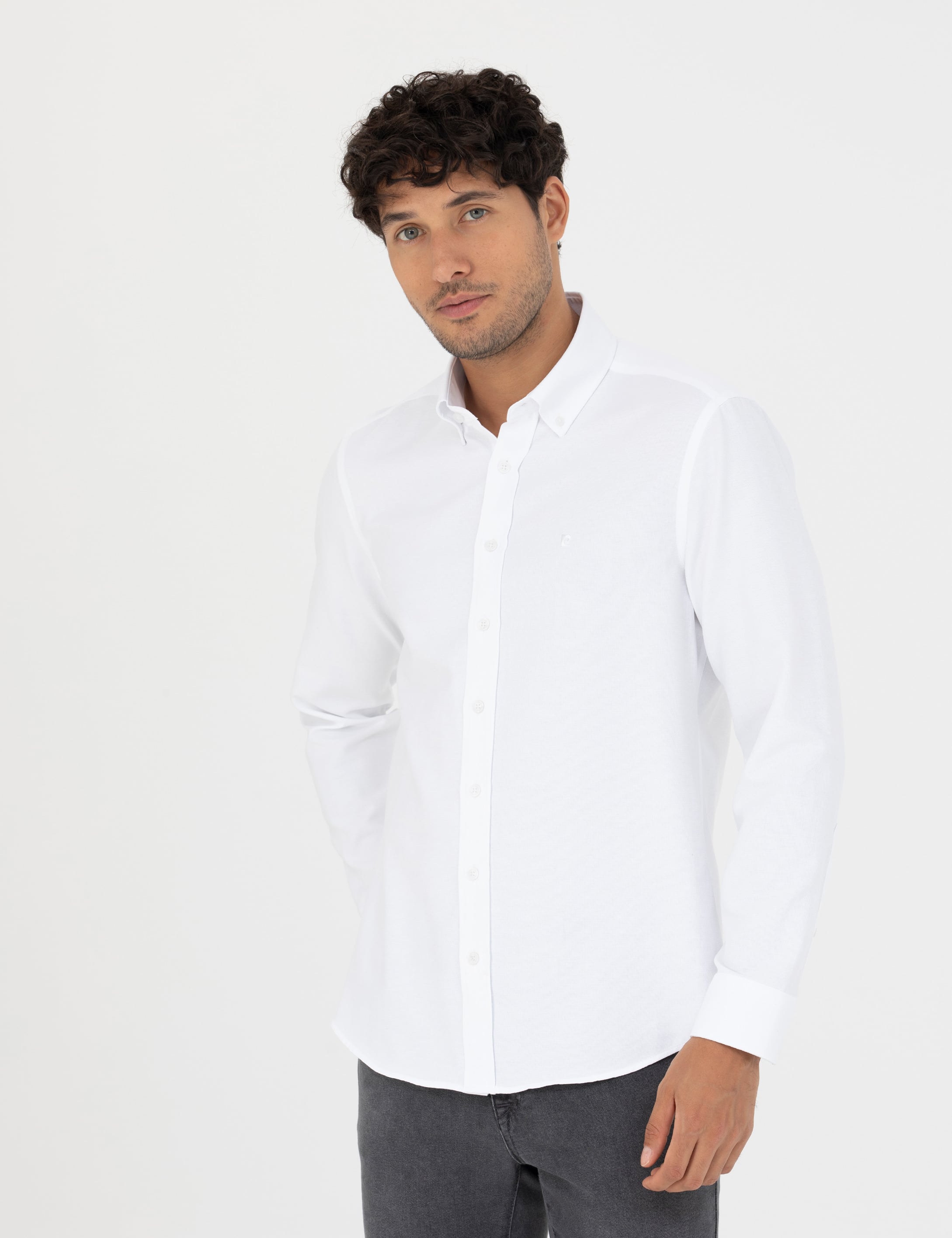 Beyaz Slim Fit Uzun Kollu Gömlek