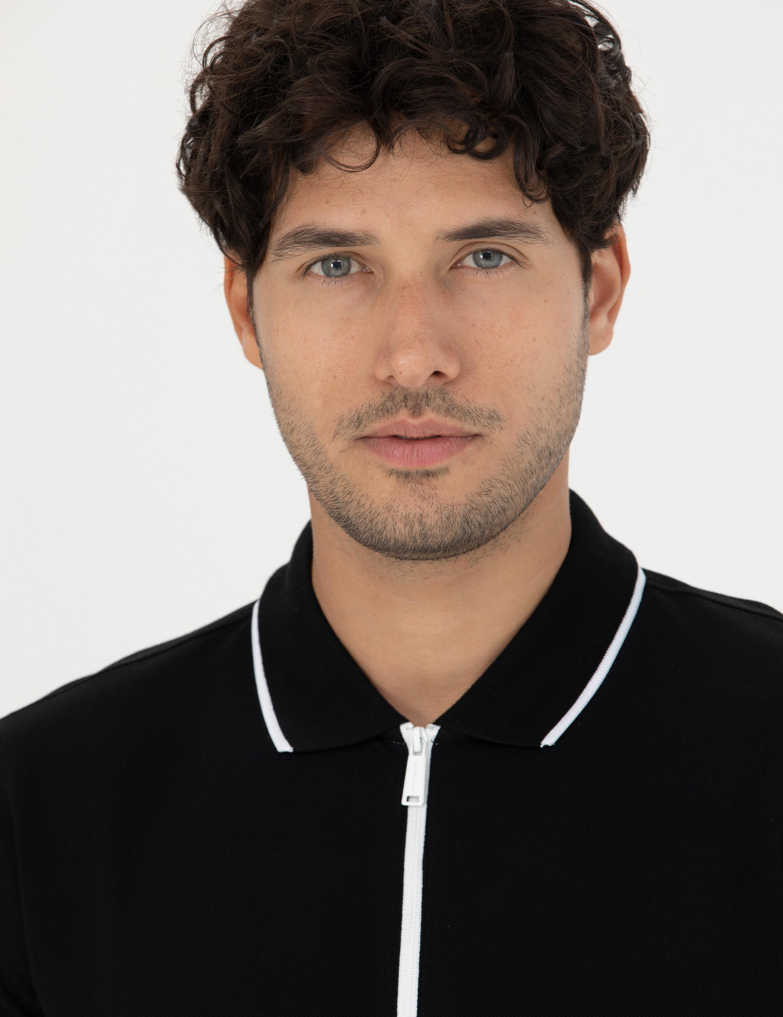 Siyah Slim Fit Tişört