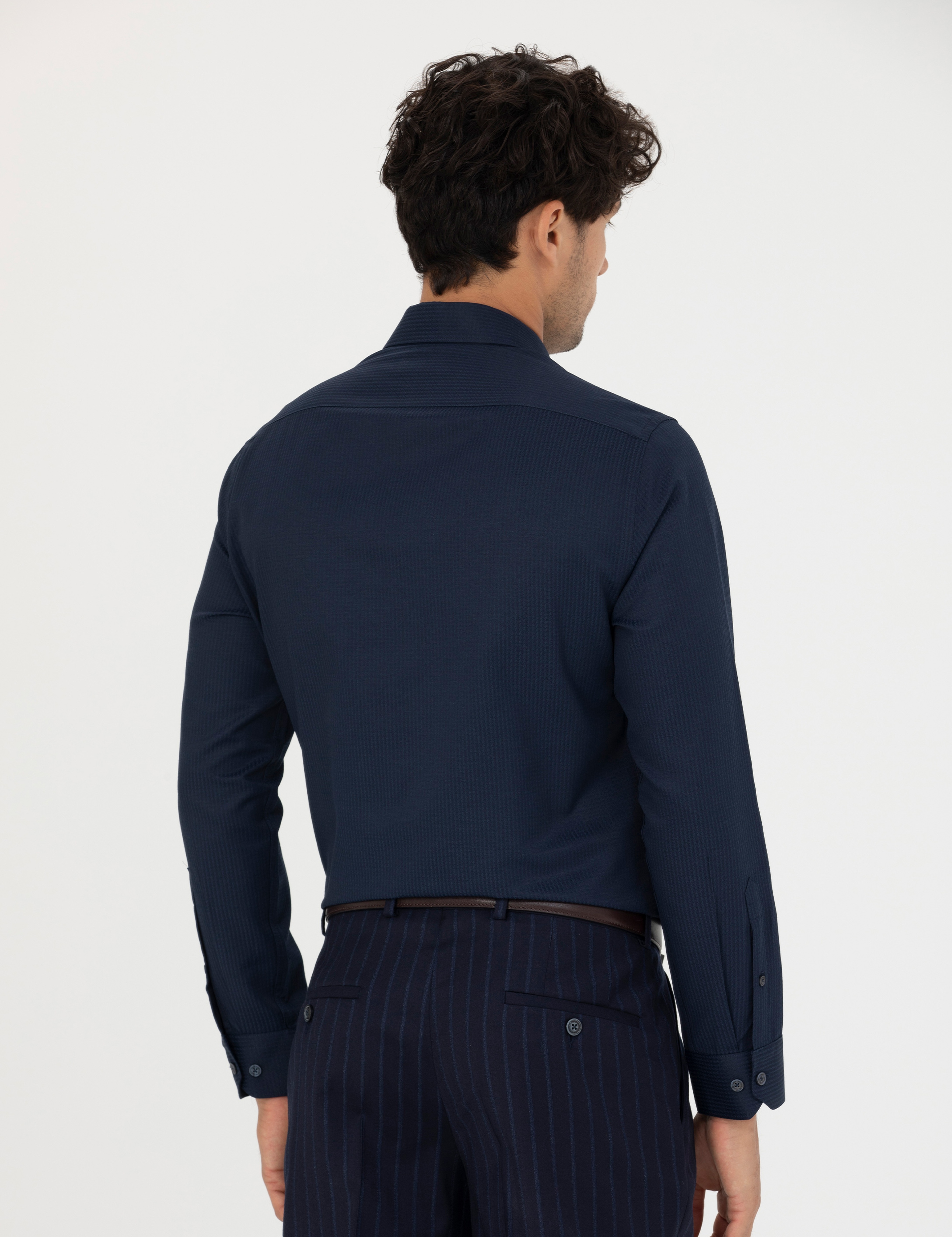 Lacivert Slim Fit Armürlü Uzun Kollu Gömlek - Image 5