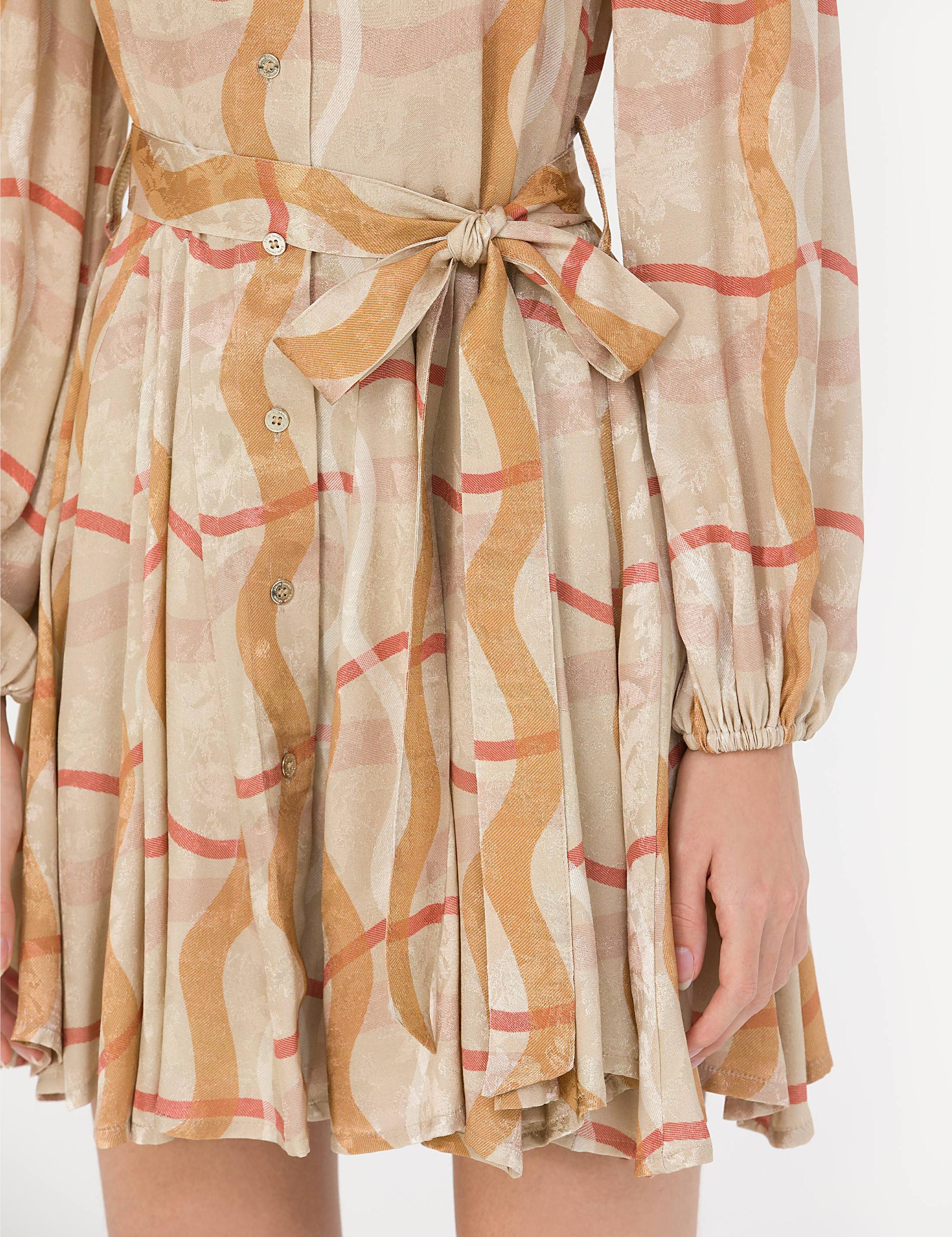 Bej Comfort Fit Dokuma Elbise