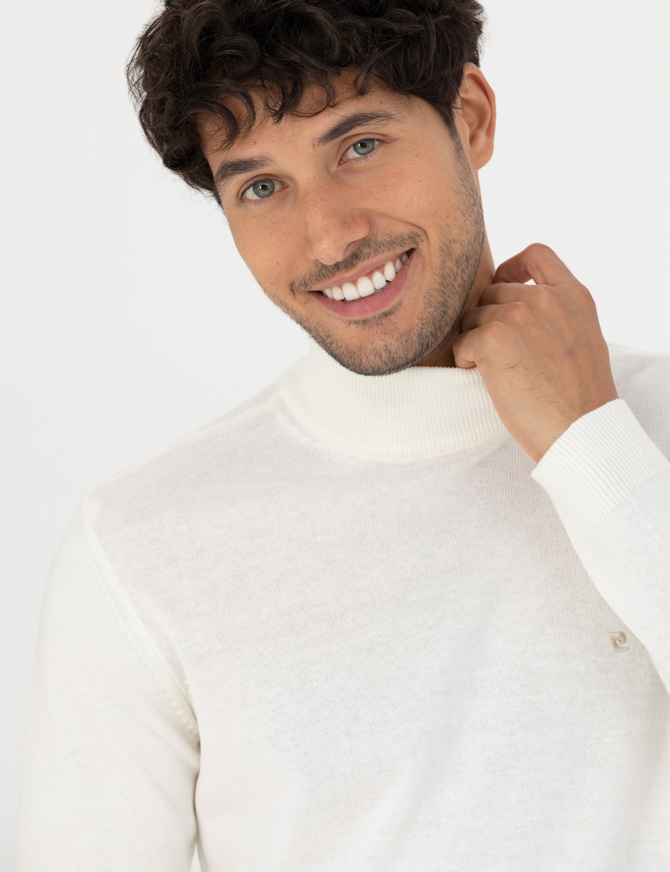Ekru Slim Fit Yarım Balıkçı Yaka Basic Triko Kazak